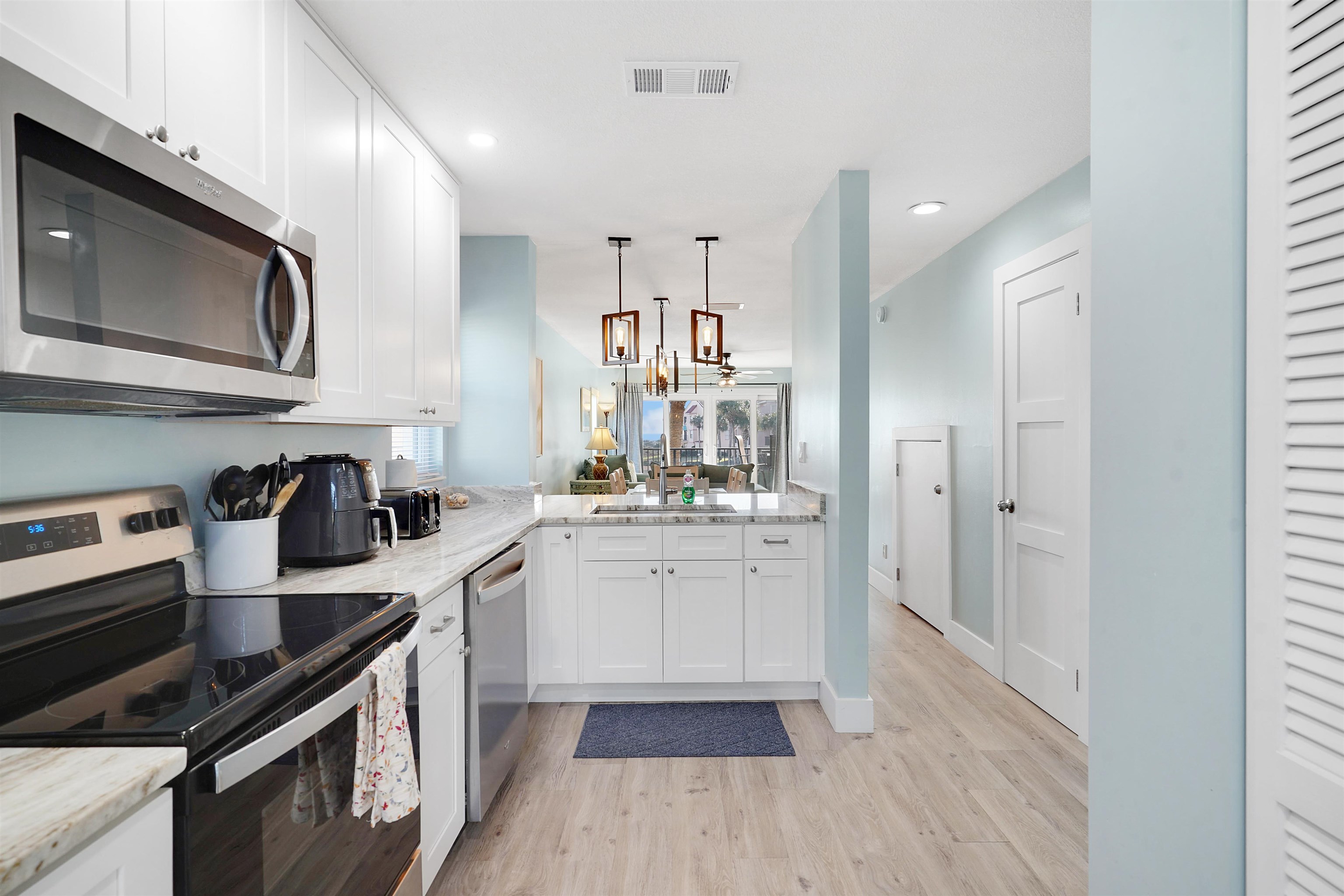 1733 Sea Fair Dr Unit: 13238