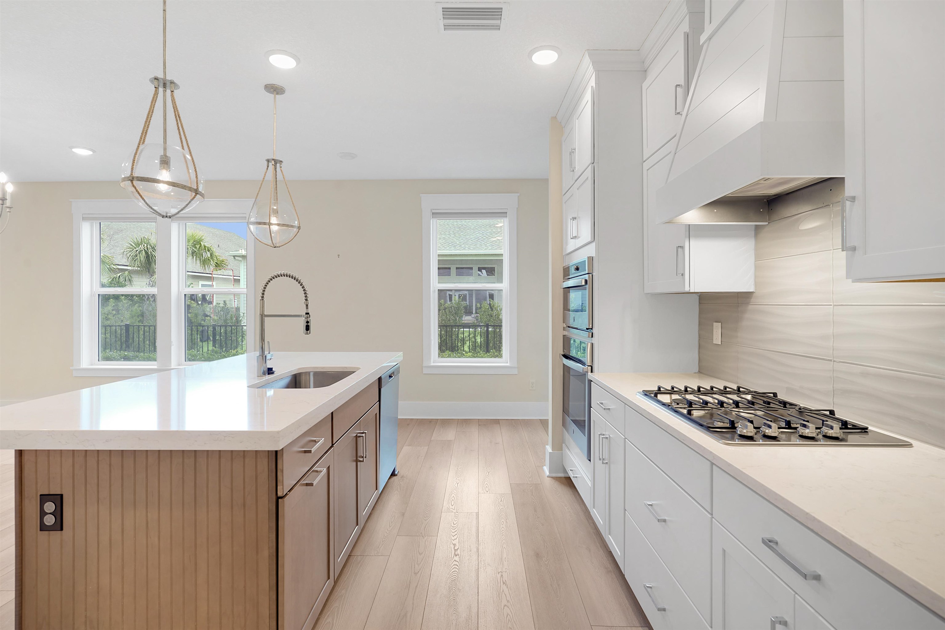 46 Settlers Landing Dr