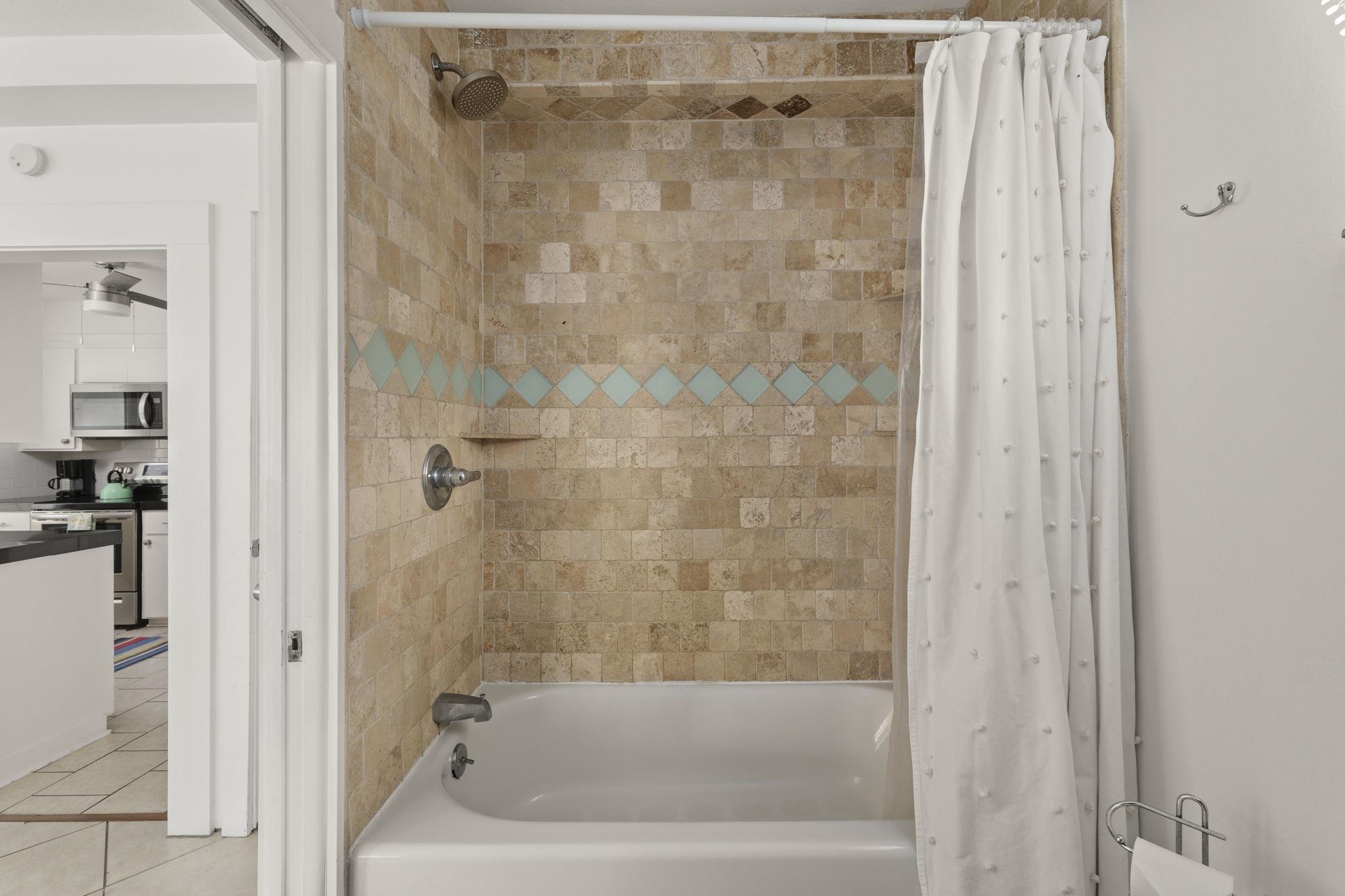 8 Poinciana Ave