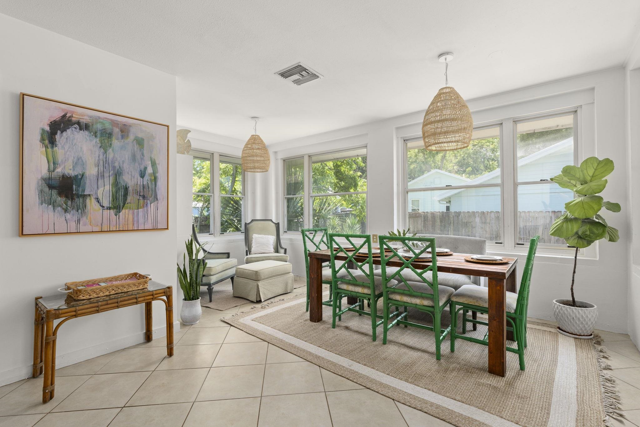 8 Poinciana Ave