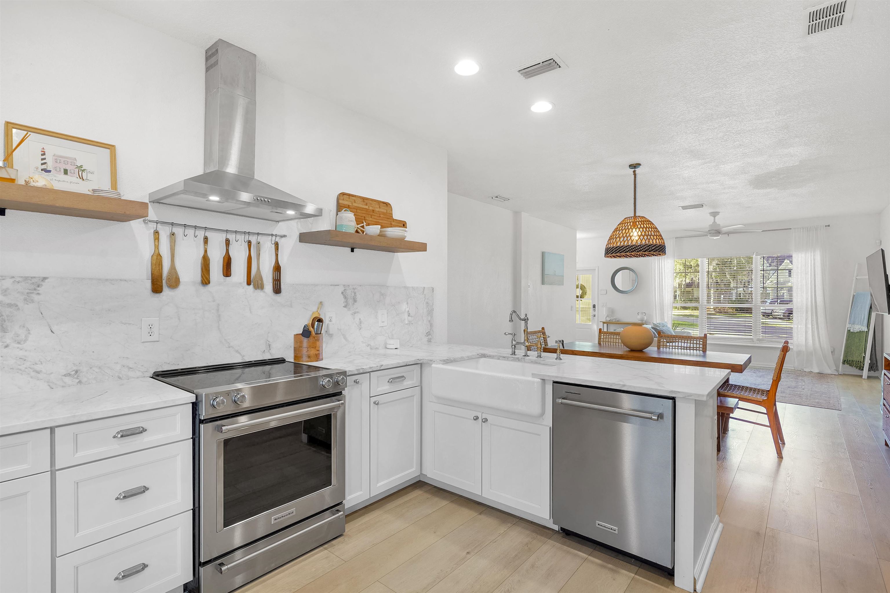 996 Saltwater Cir