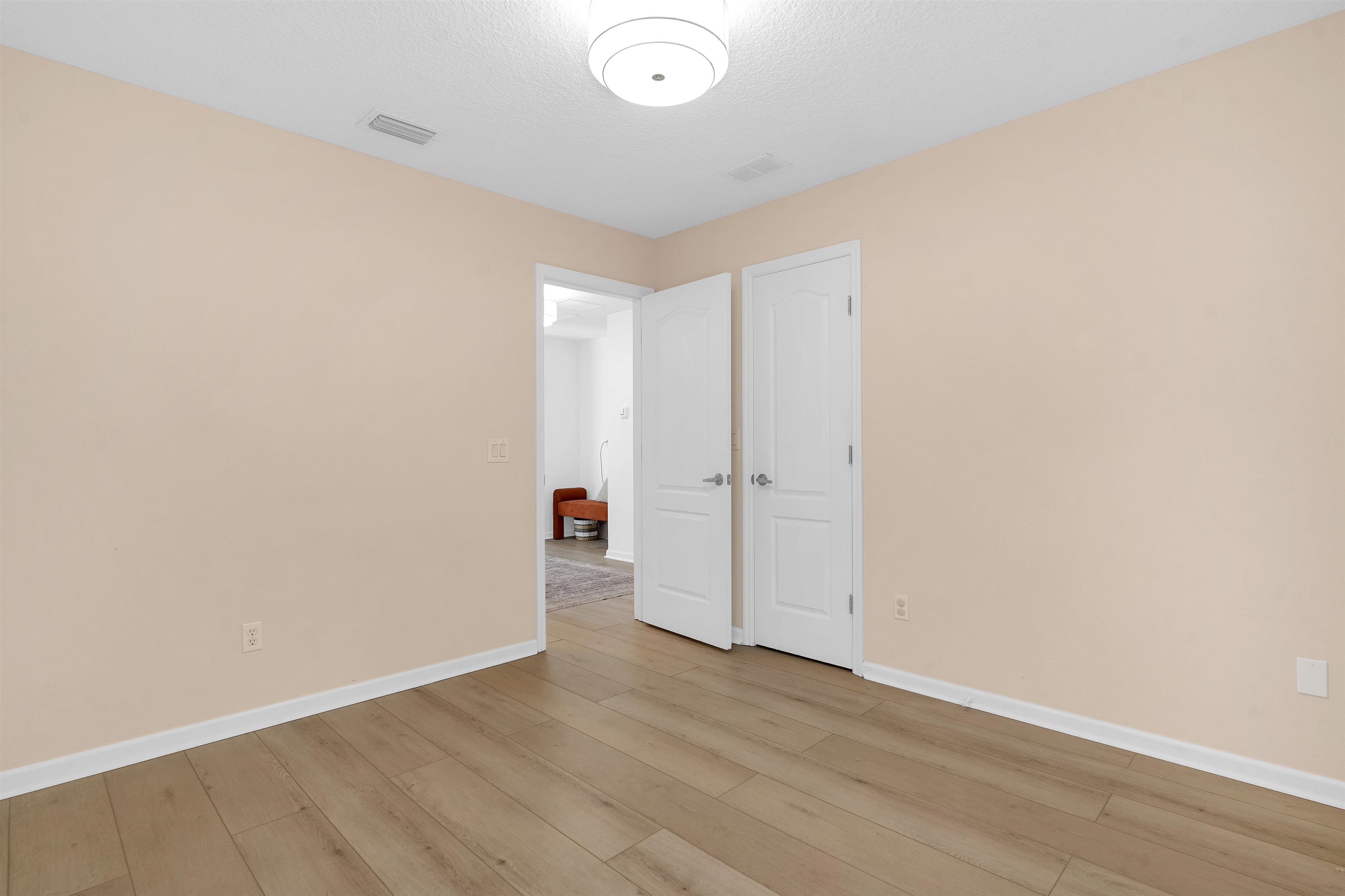 996 Saltwater Cir