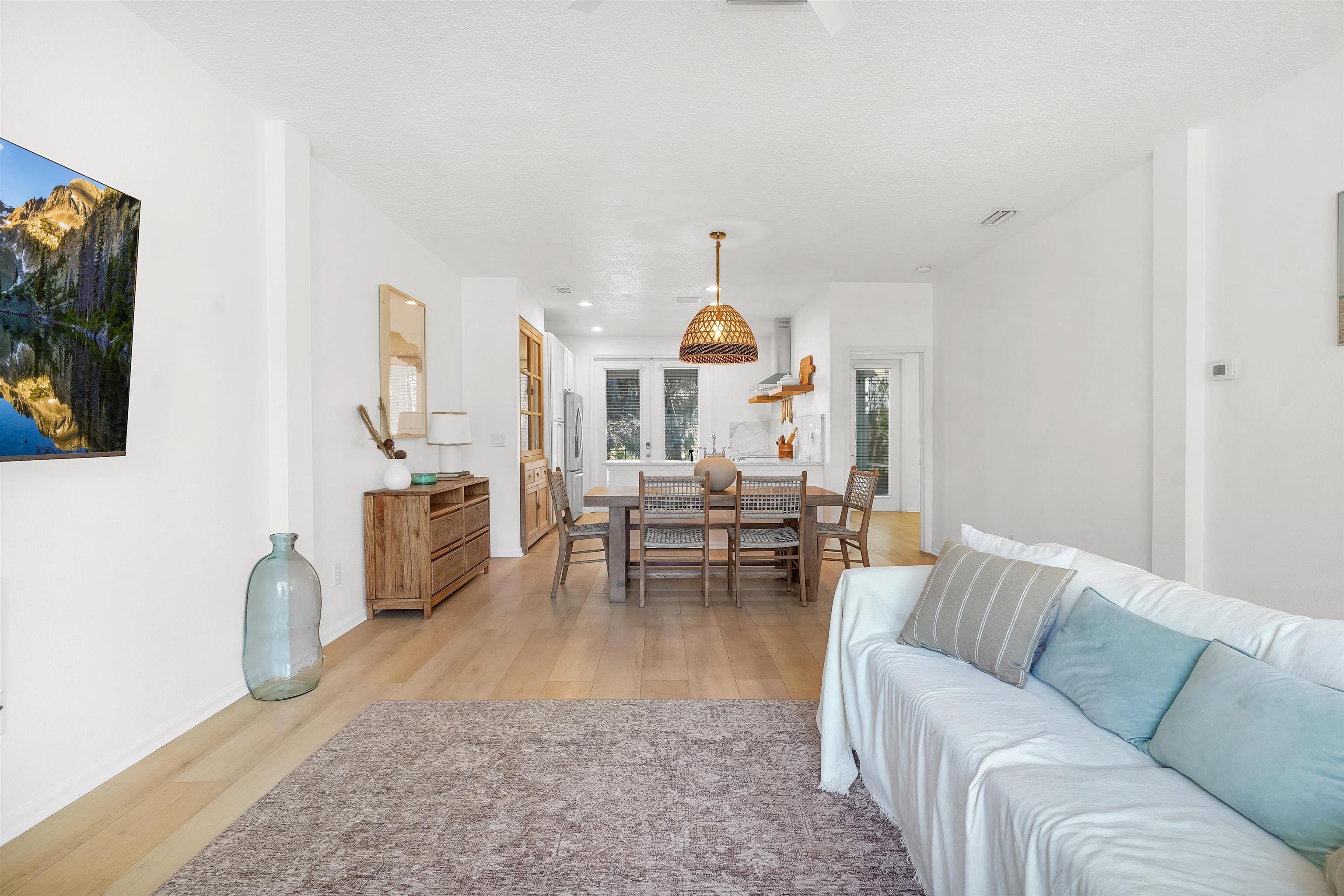 996 Saltwater Cir