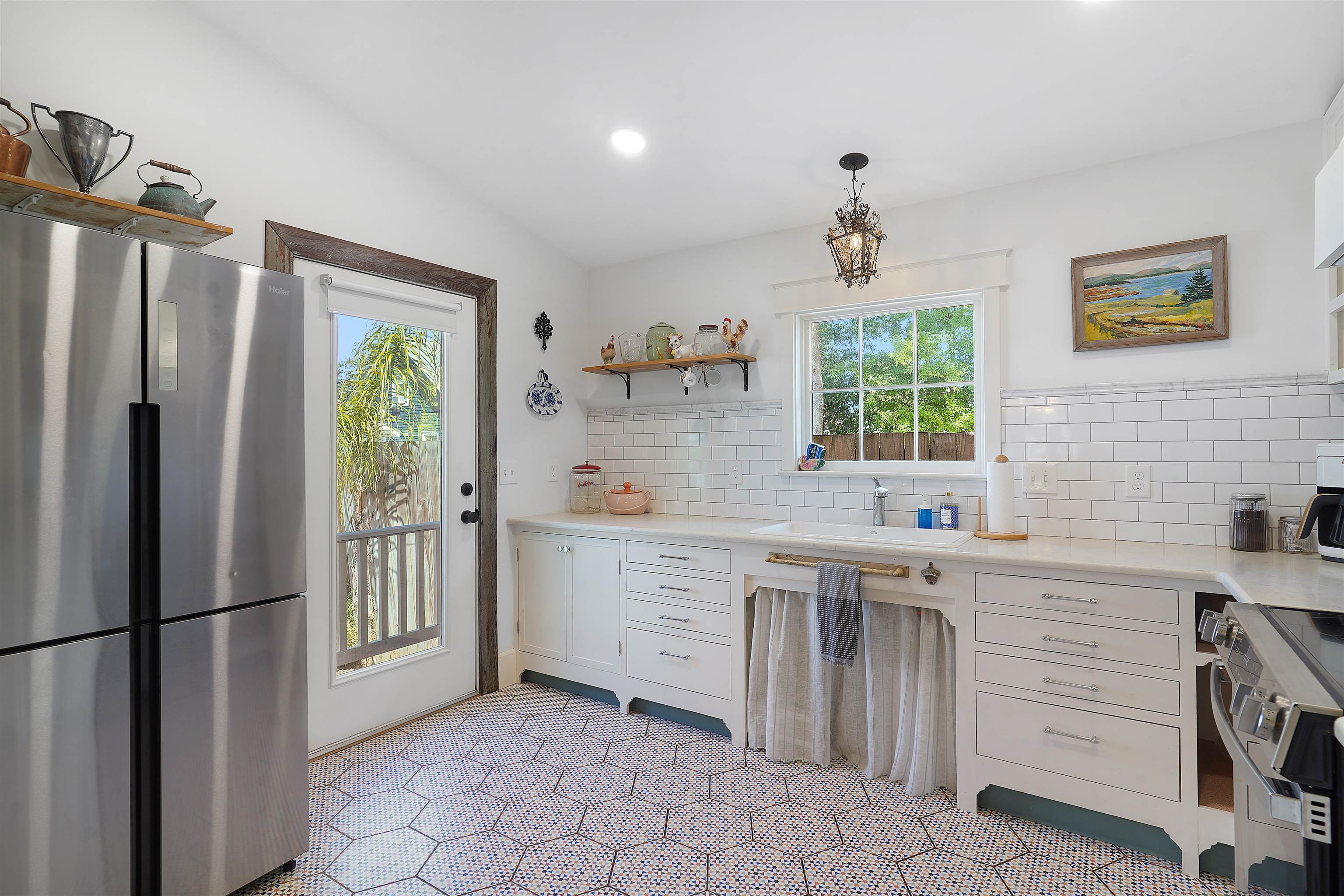 16 Locust St