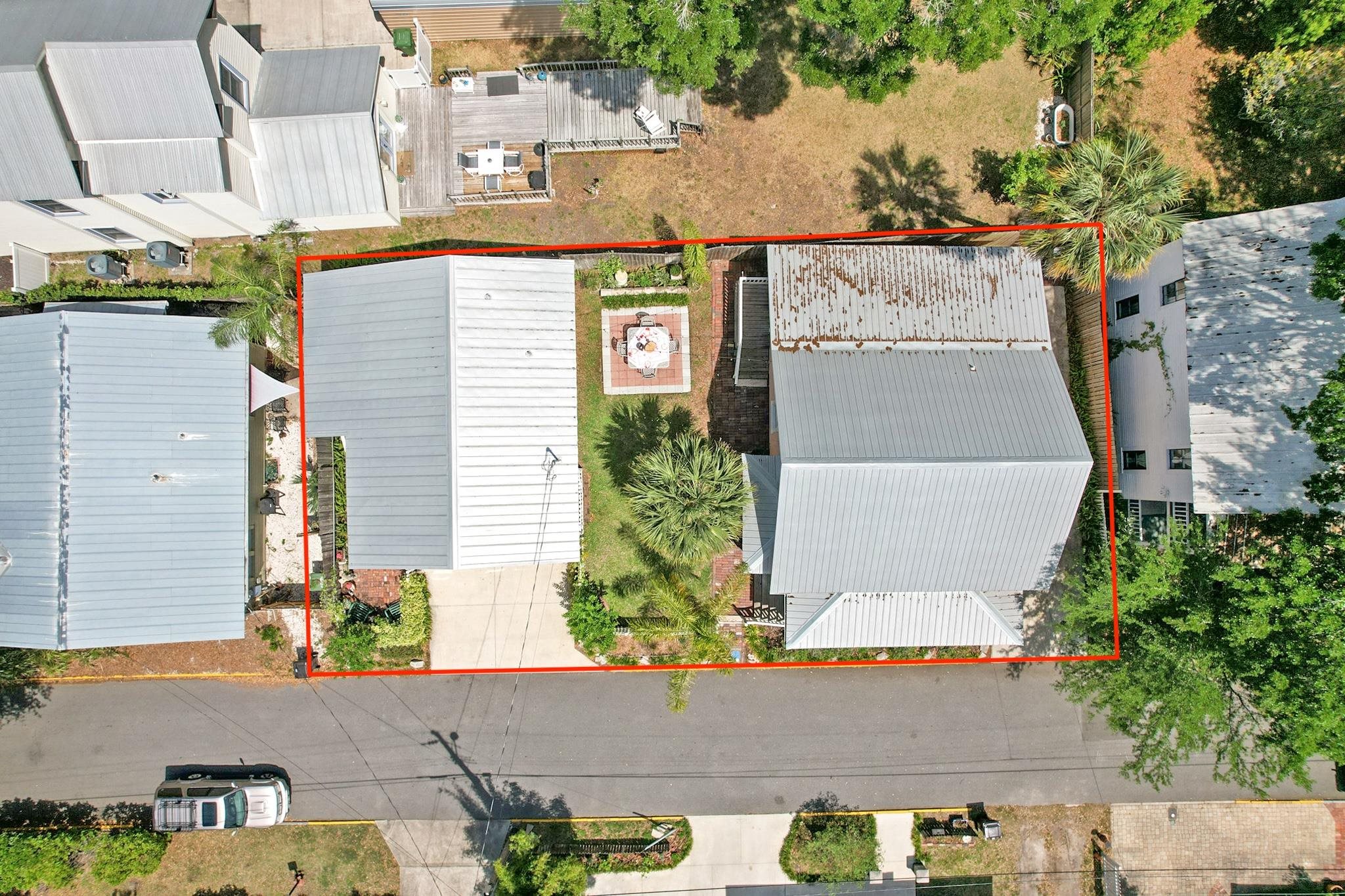 16 Locust St