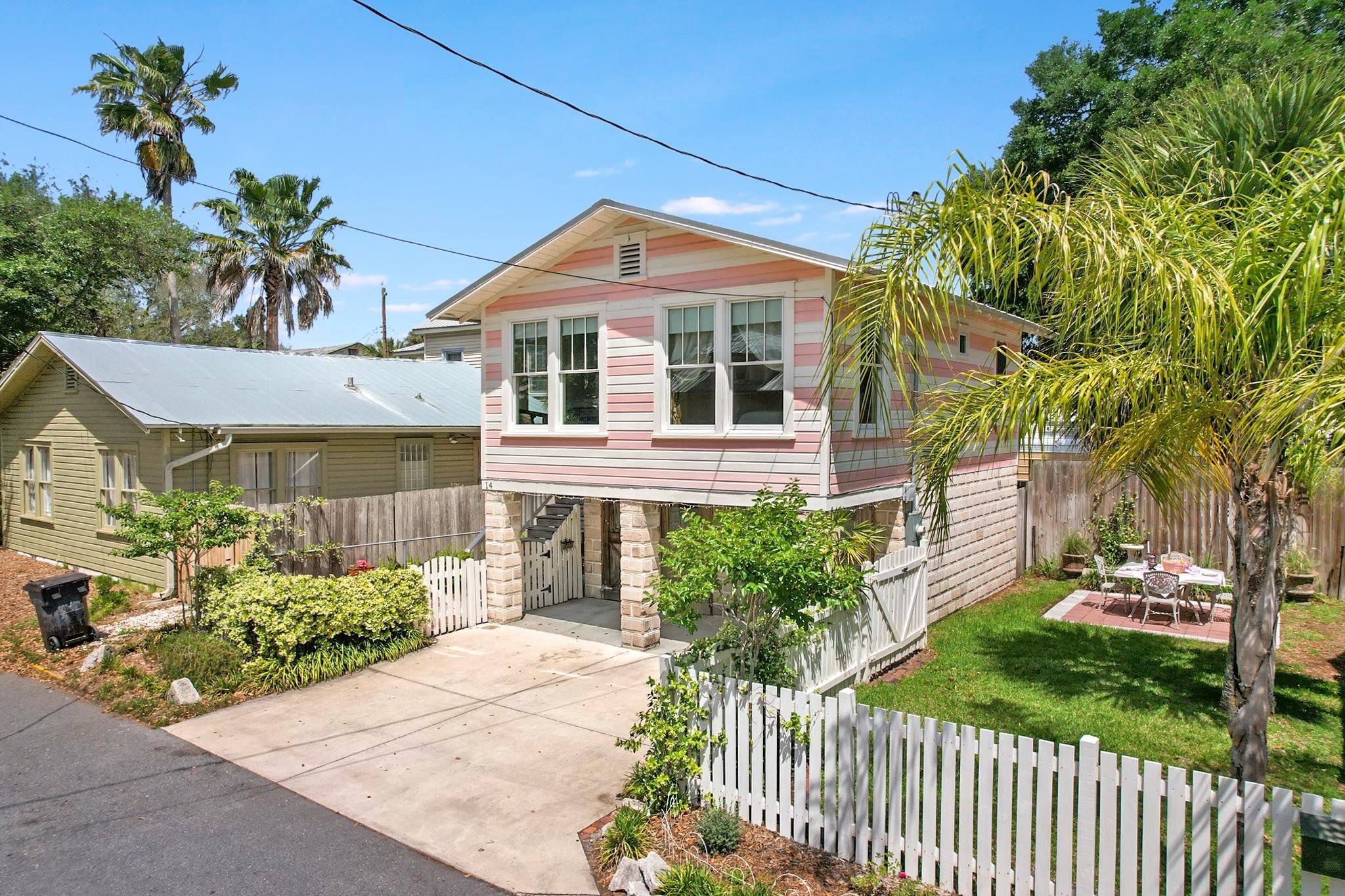 16 Locust St