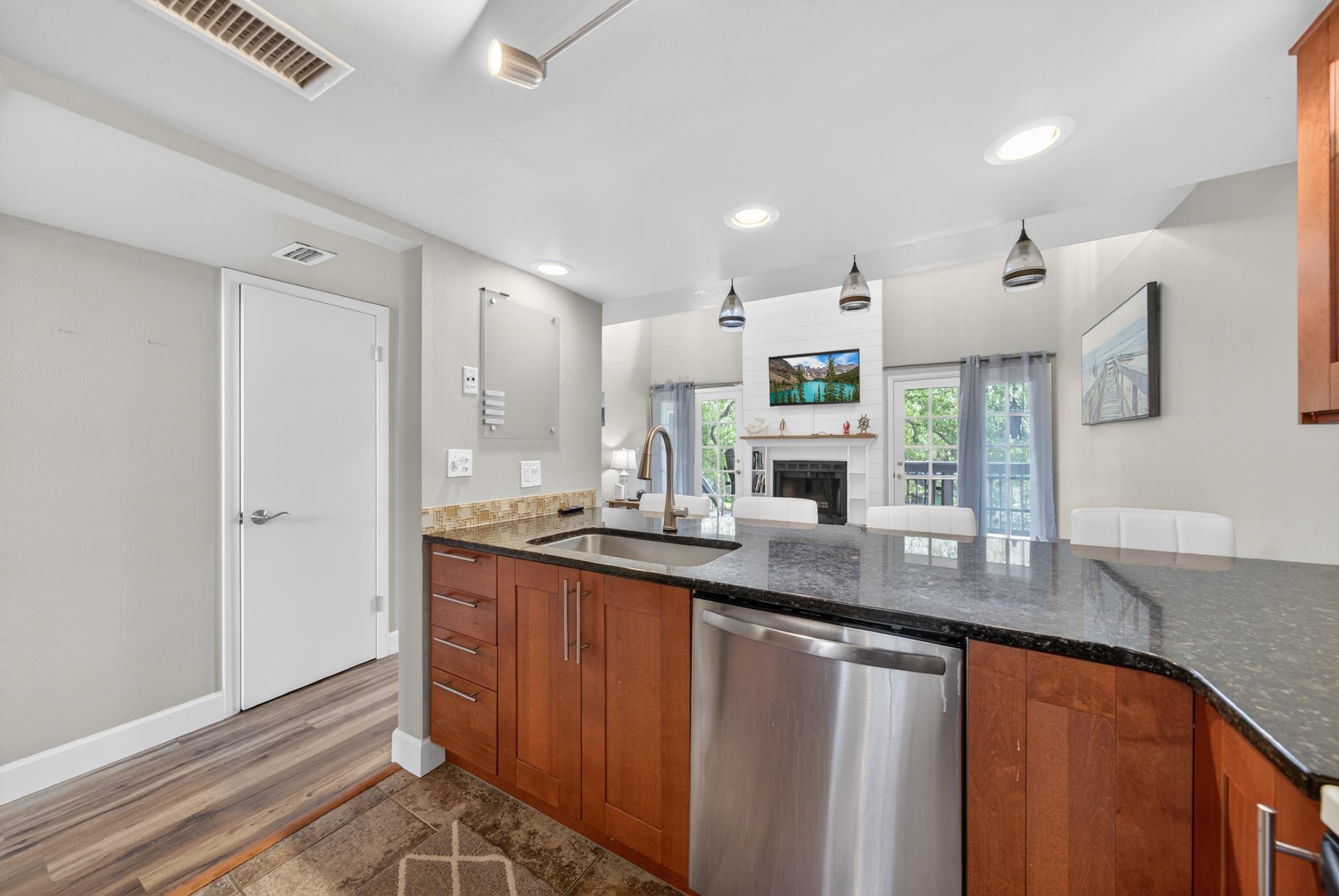 200 16Th St Unit: 205A