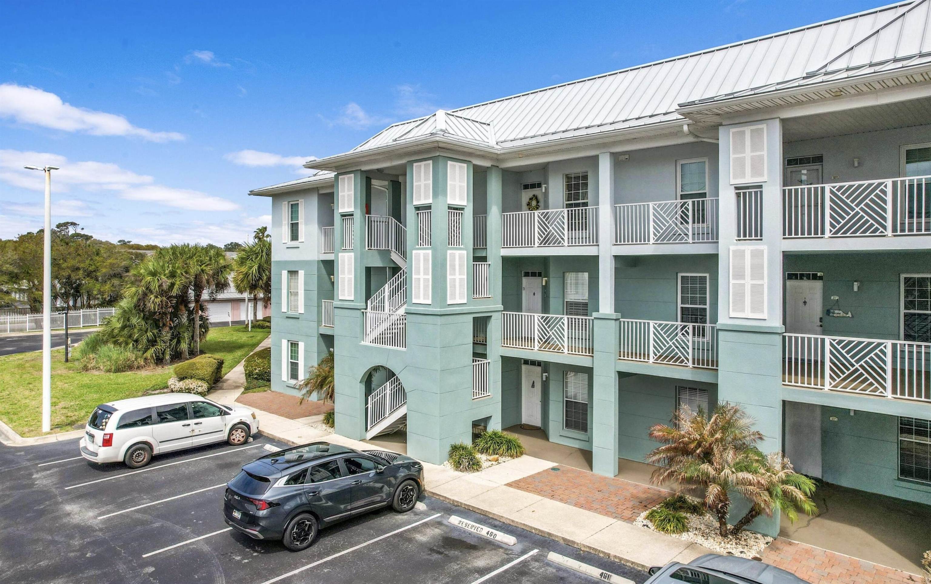 265 Atlantis Cir Unit: 102