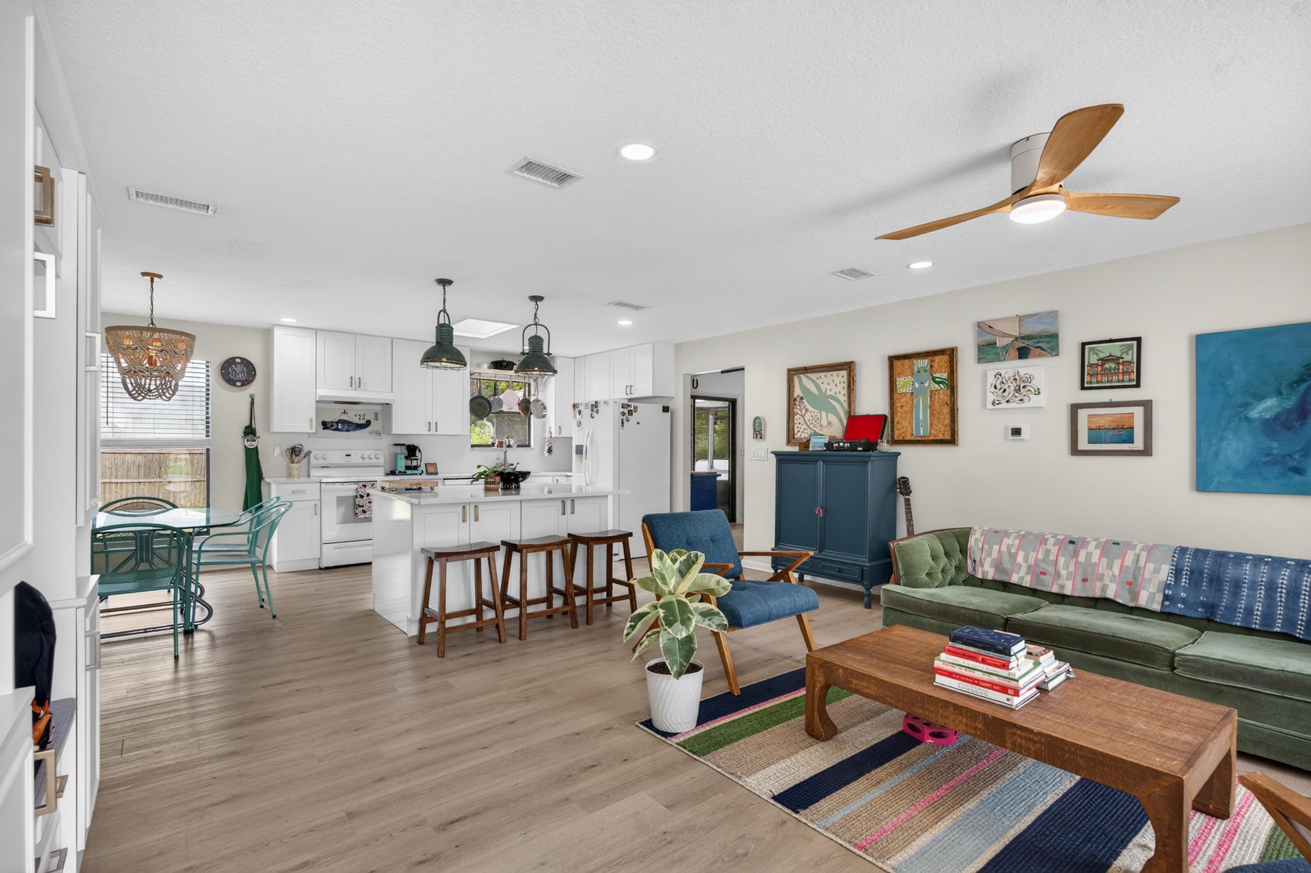 111 Pompano Rd
