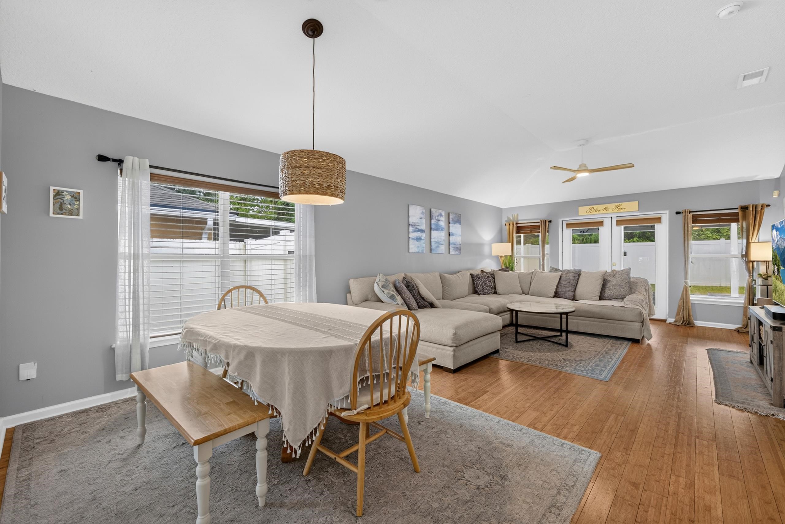 1008 Oak Arbor Cir