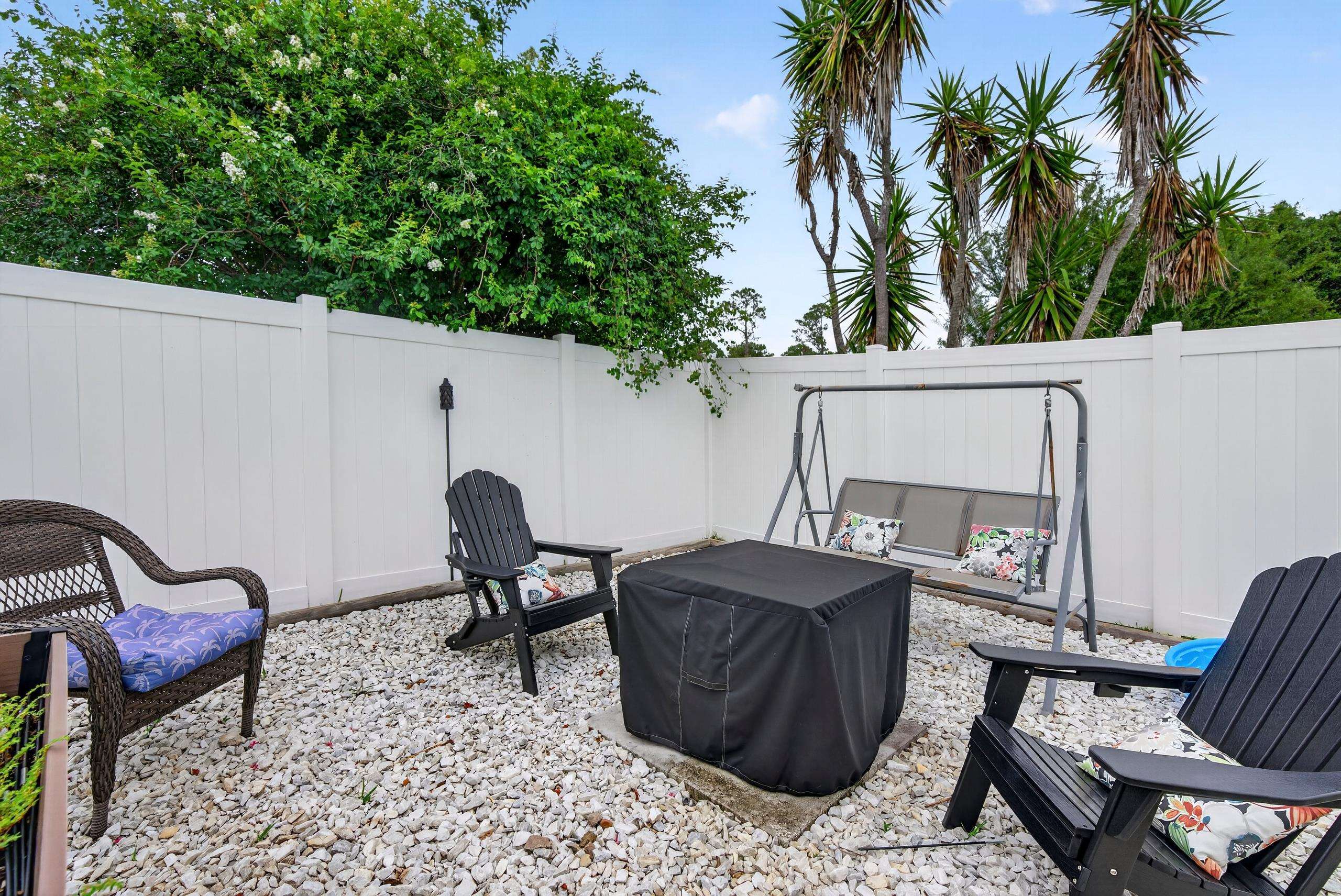 1008 Oak Arbor Cir