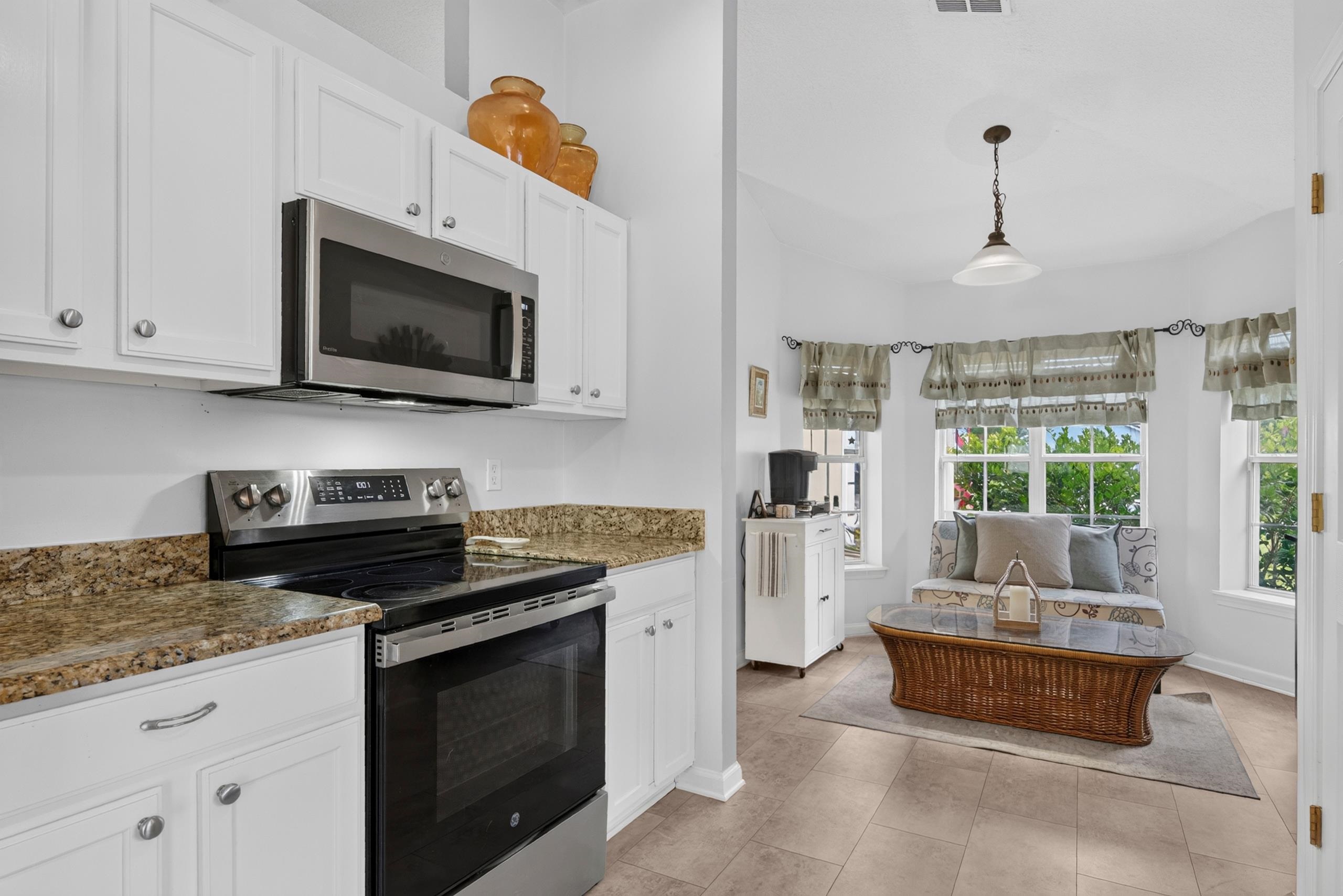 1008 Oak Arbor Cir