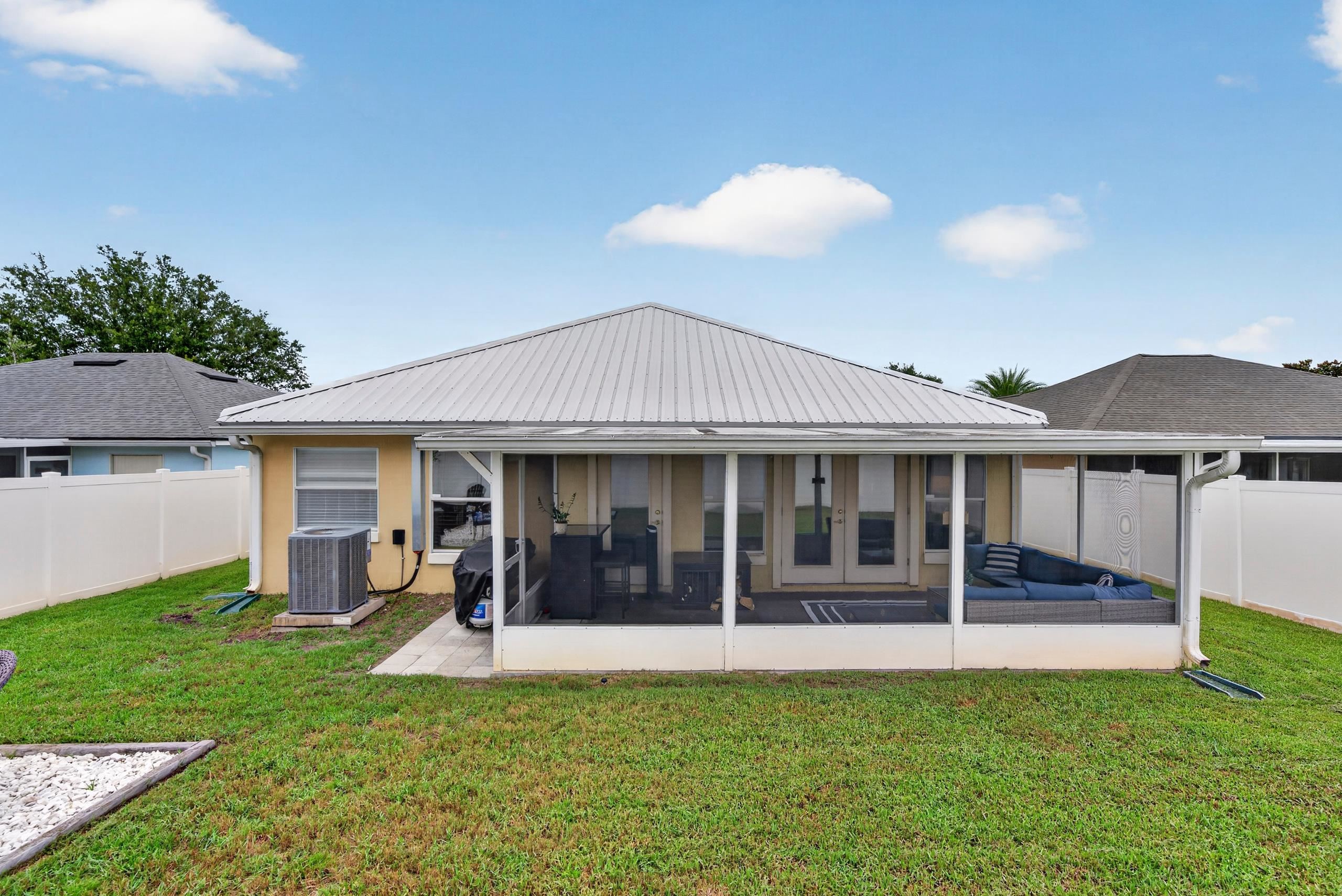 1008 Oak Arbor Cir