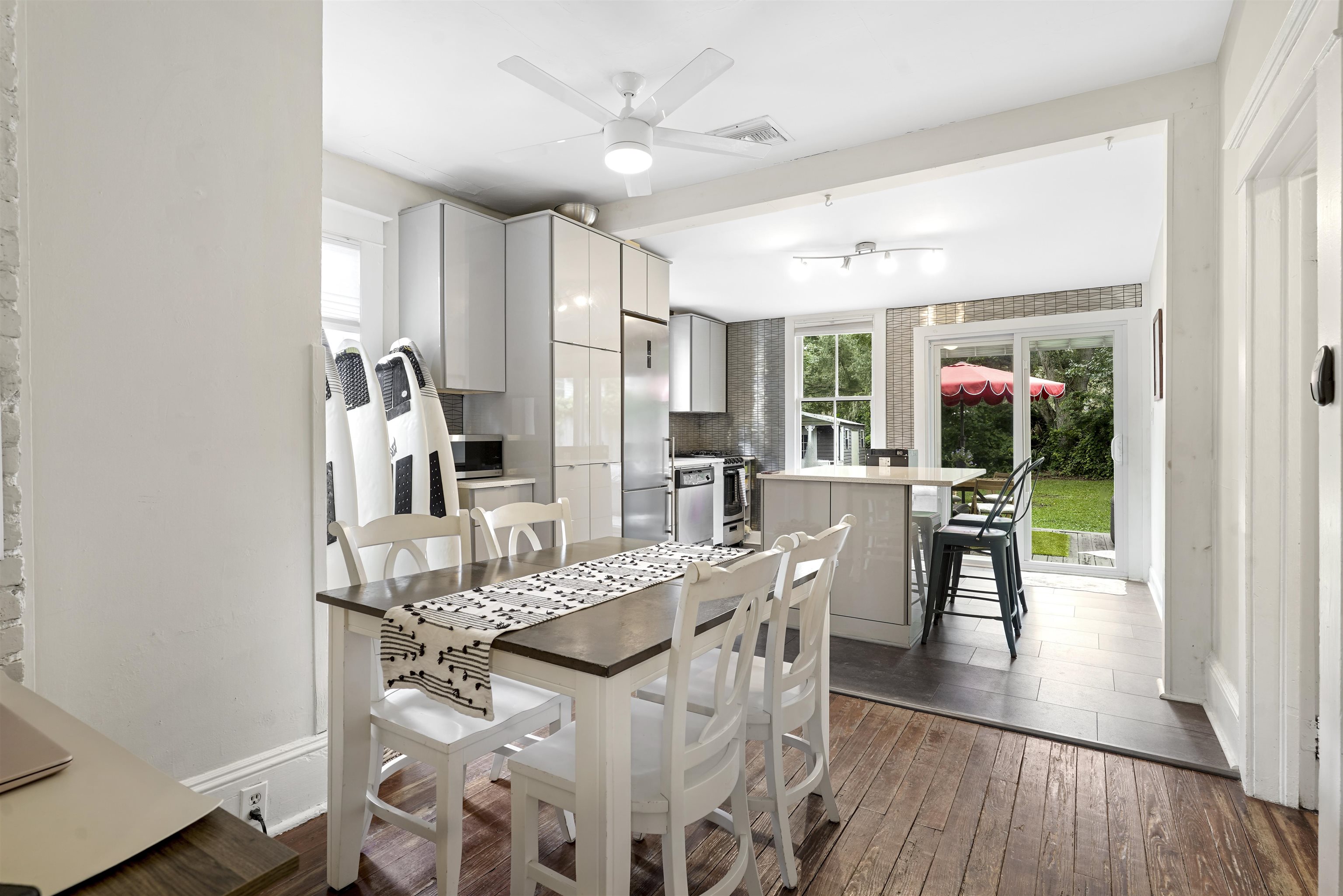11 Hildreth Dr