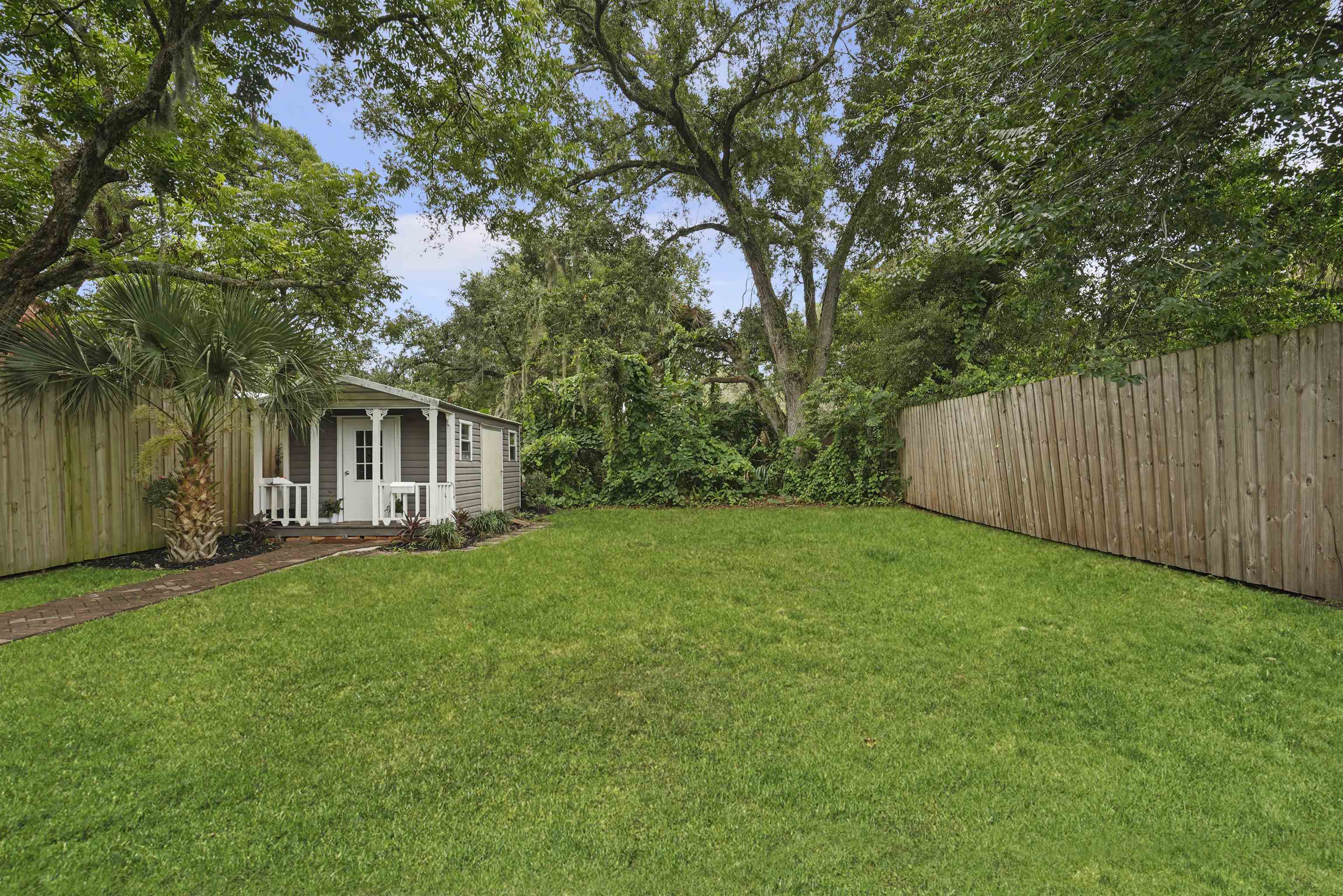 11 Hildreth Dr