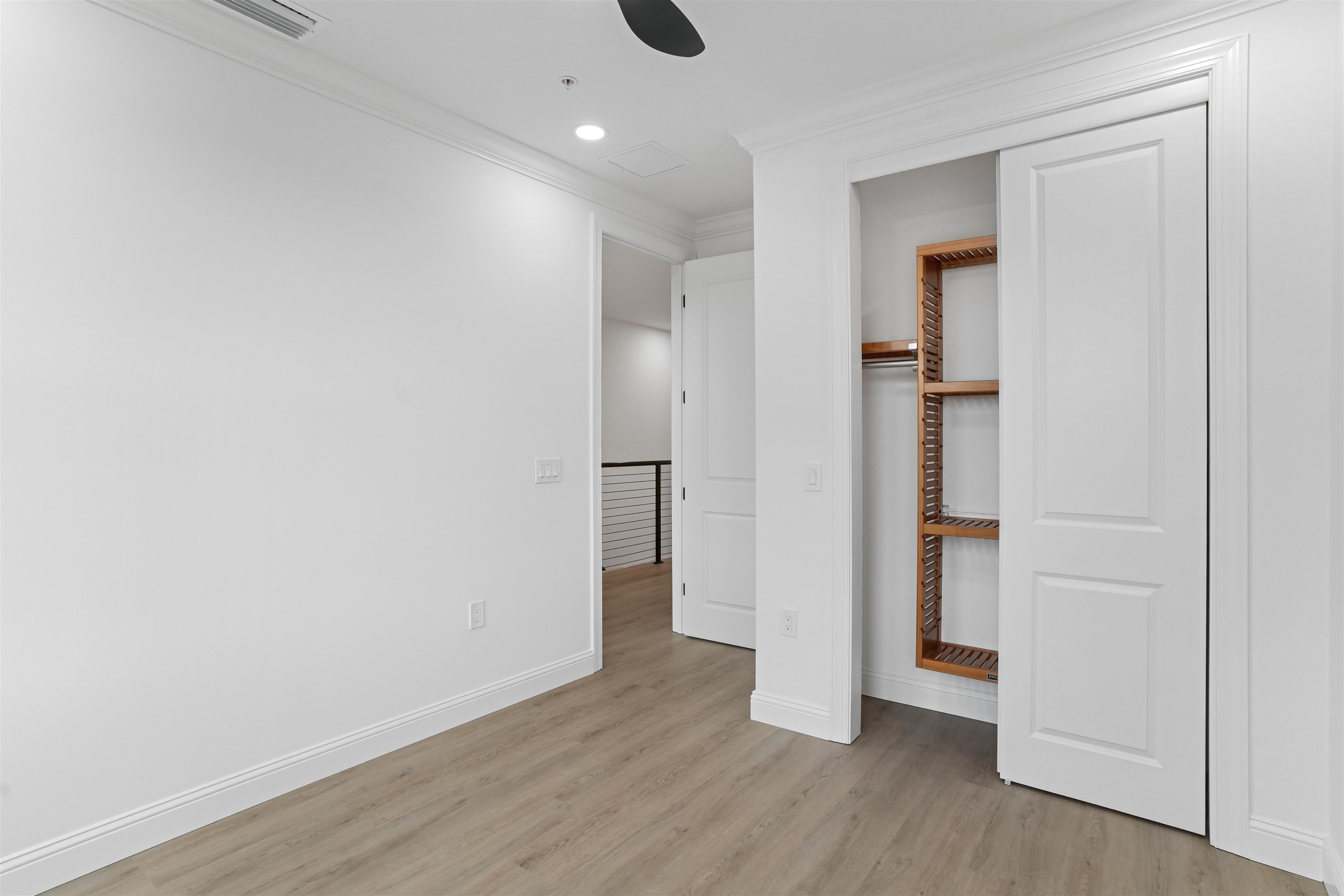 304 Arricola Ave