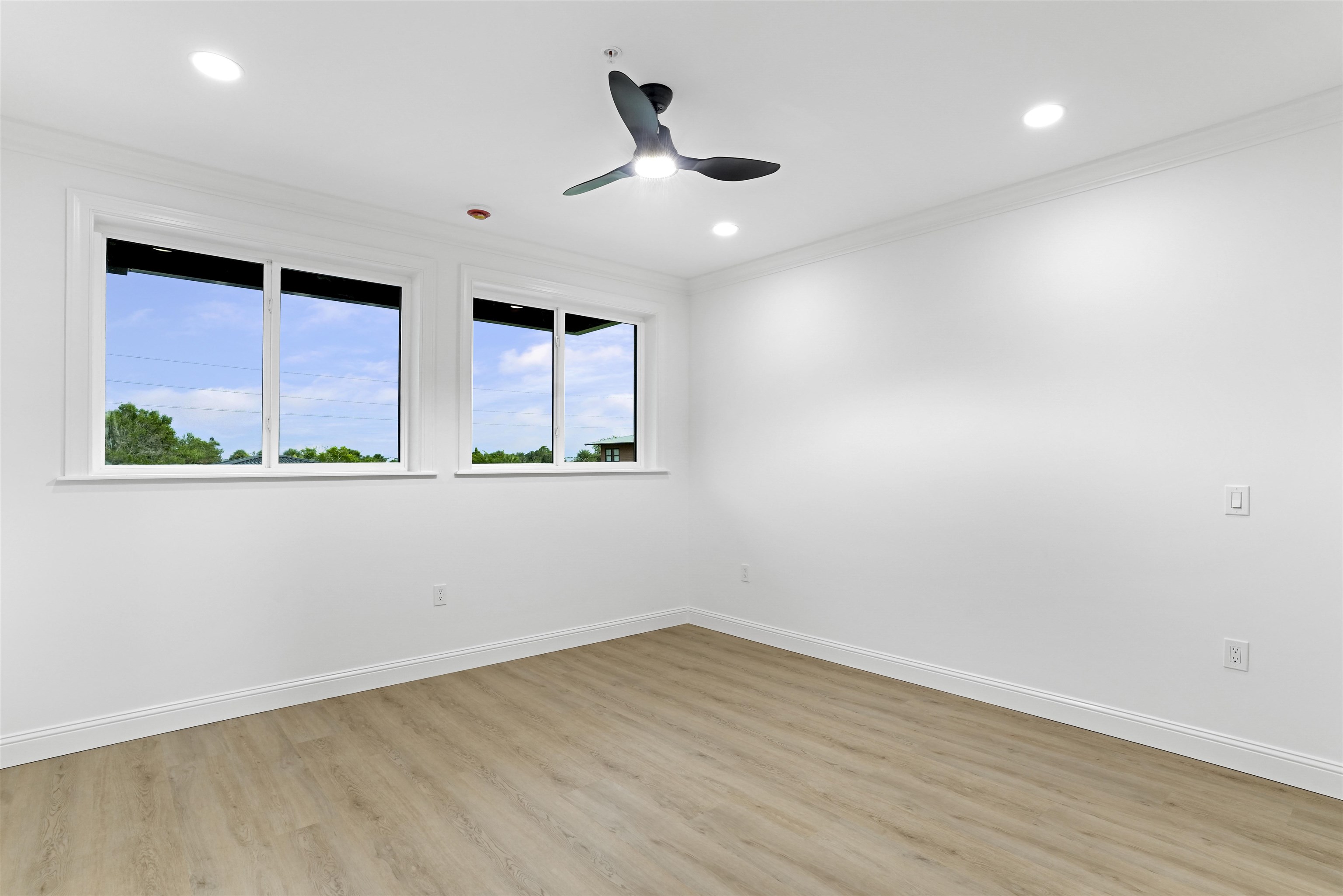306 Arricola Ave