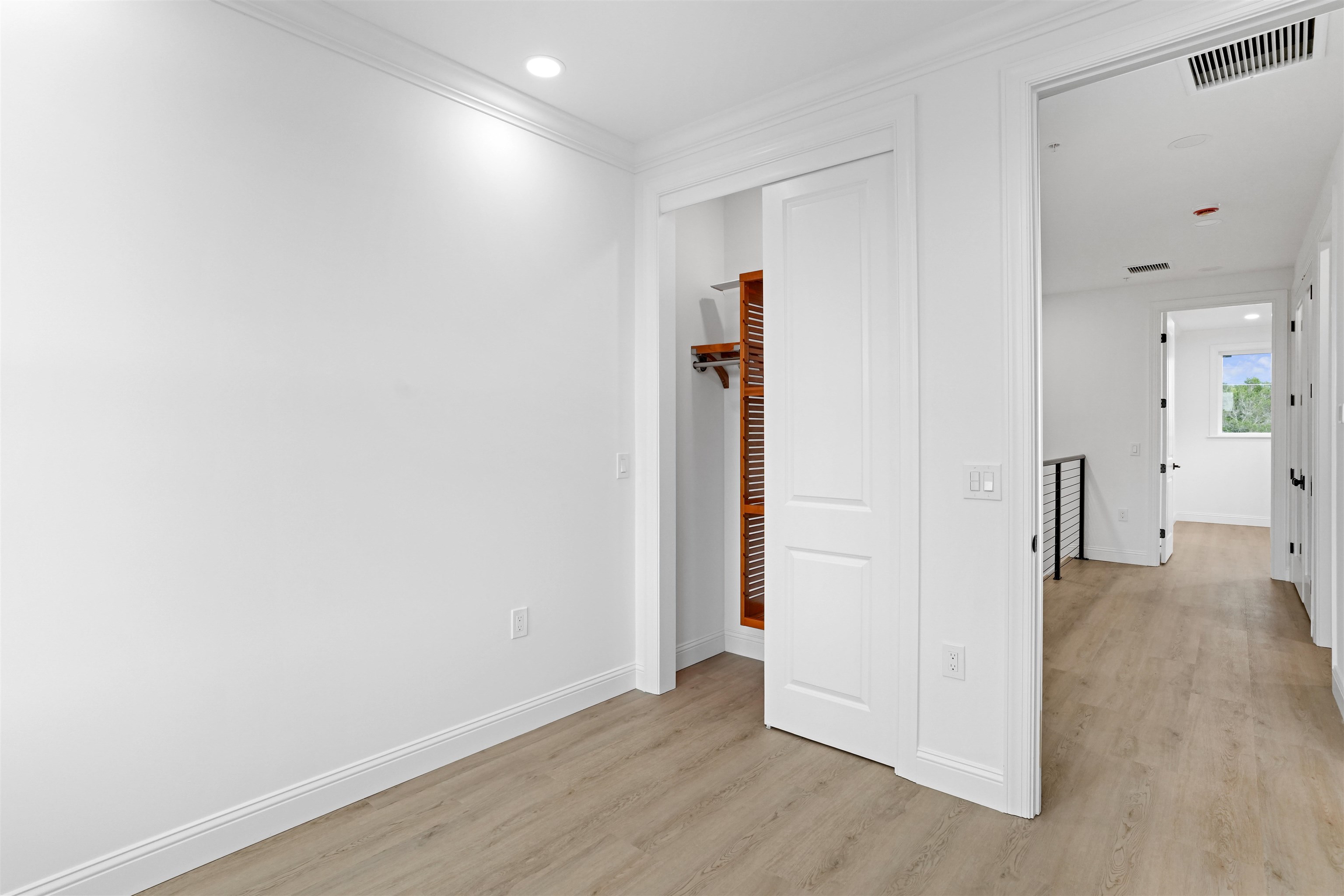 306 Arricola Ave