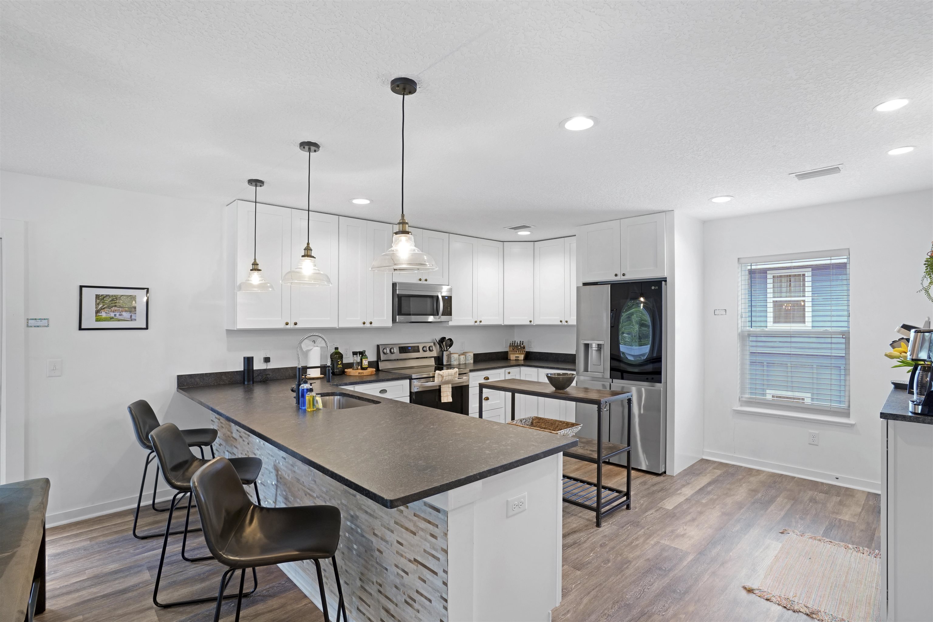 34 E San Carlos Ave