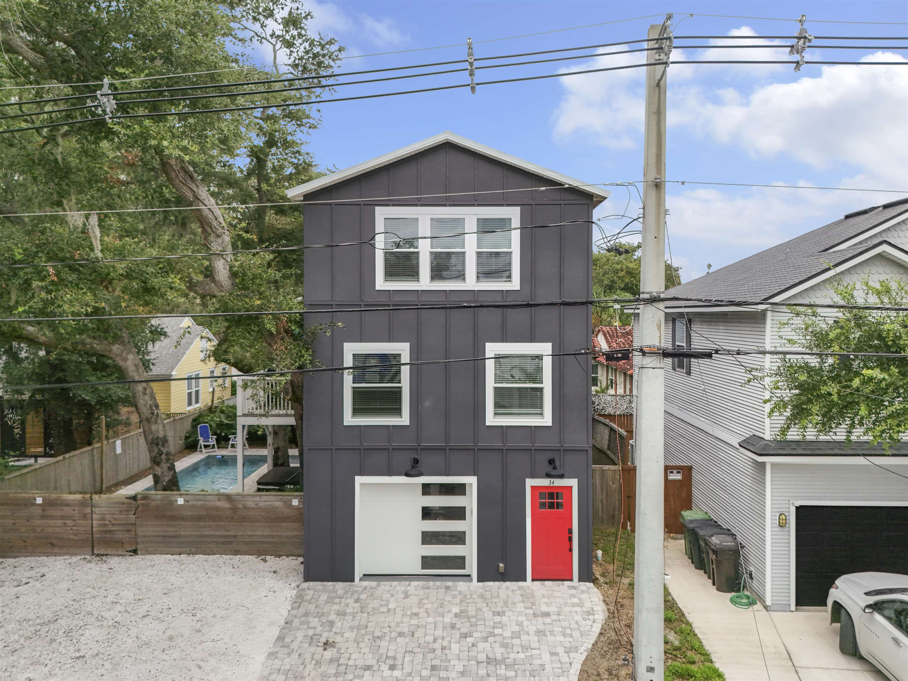 34 E San Carlos Ave