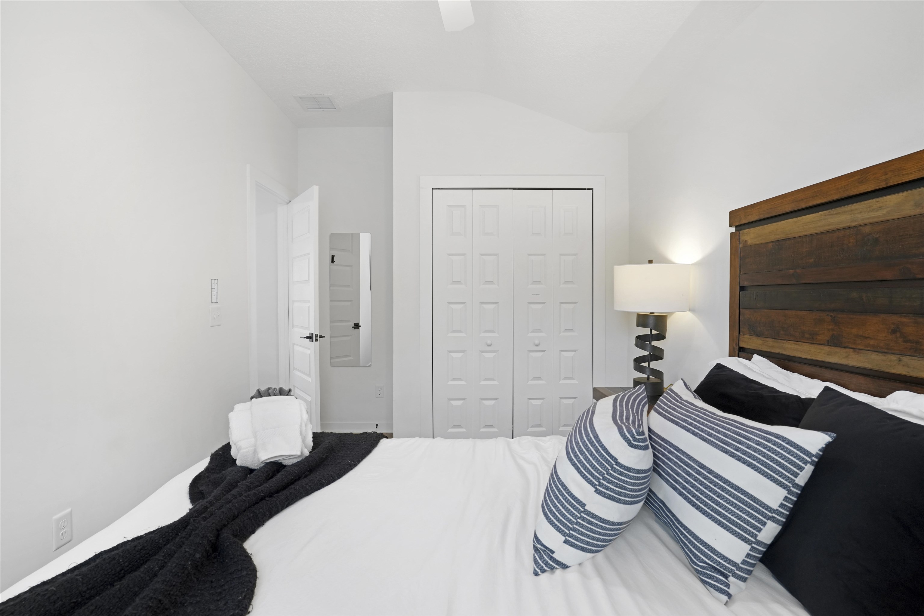 34 E San Carlos Ave