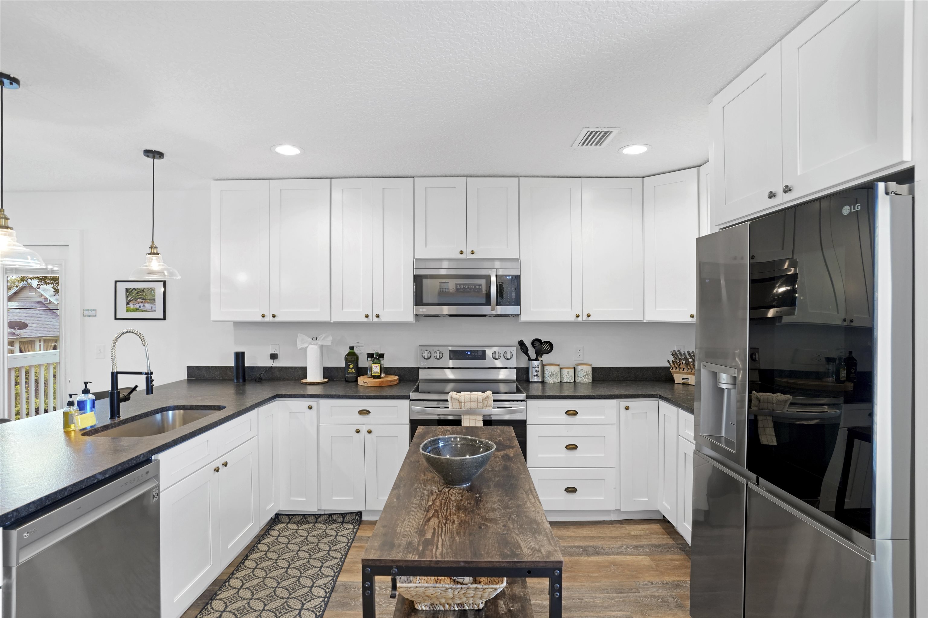 34 E San Carlos Ave