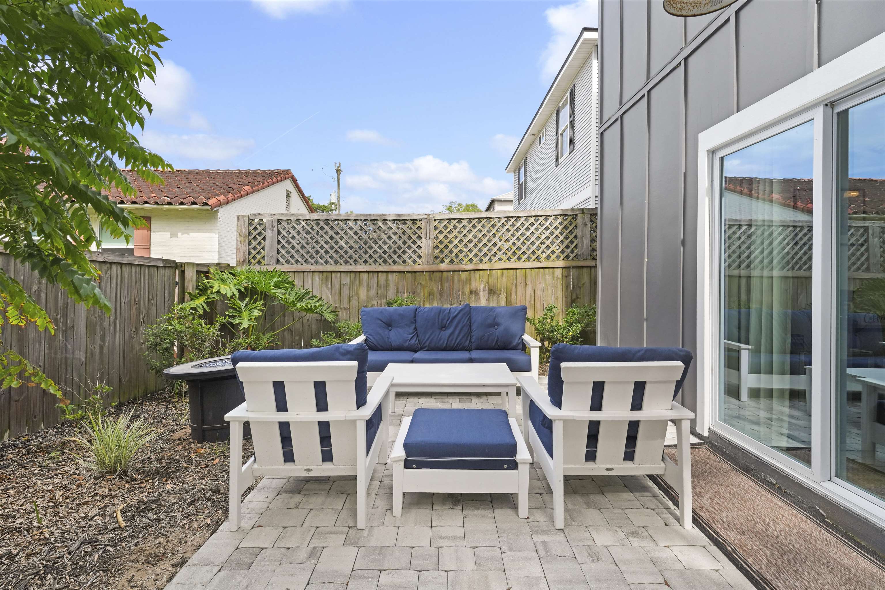 34 E San Carlos Ave