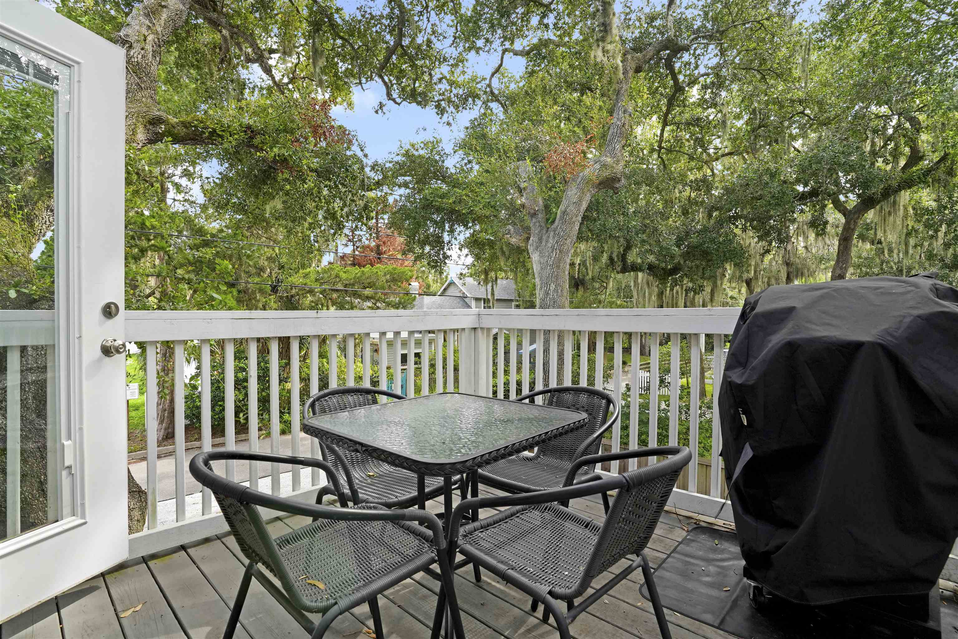 34 E San Carlos Ave