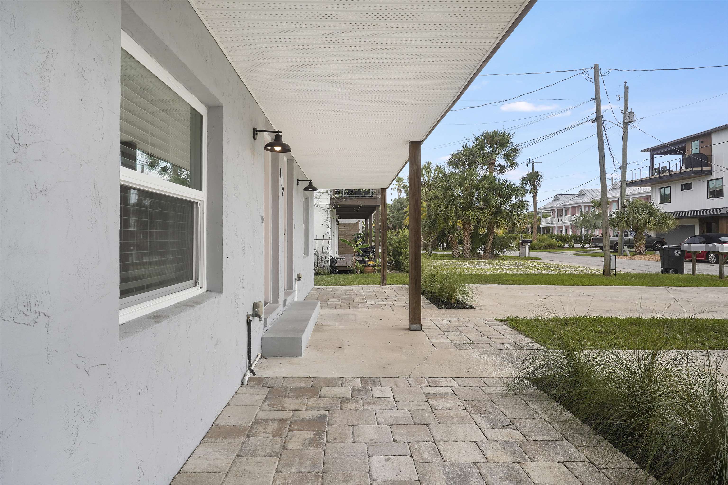 112 E St