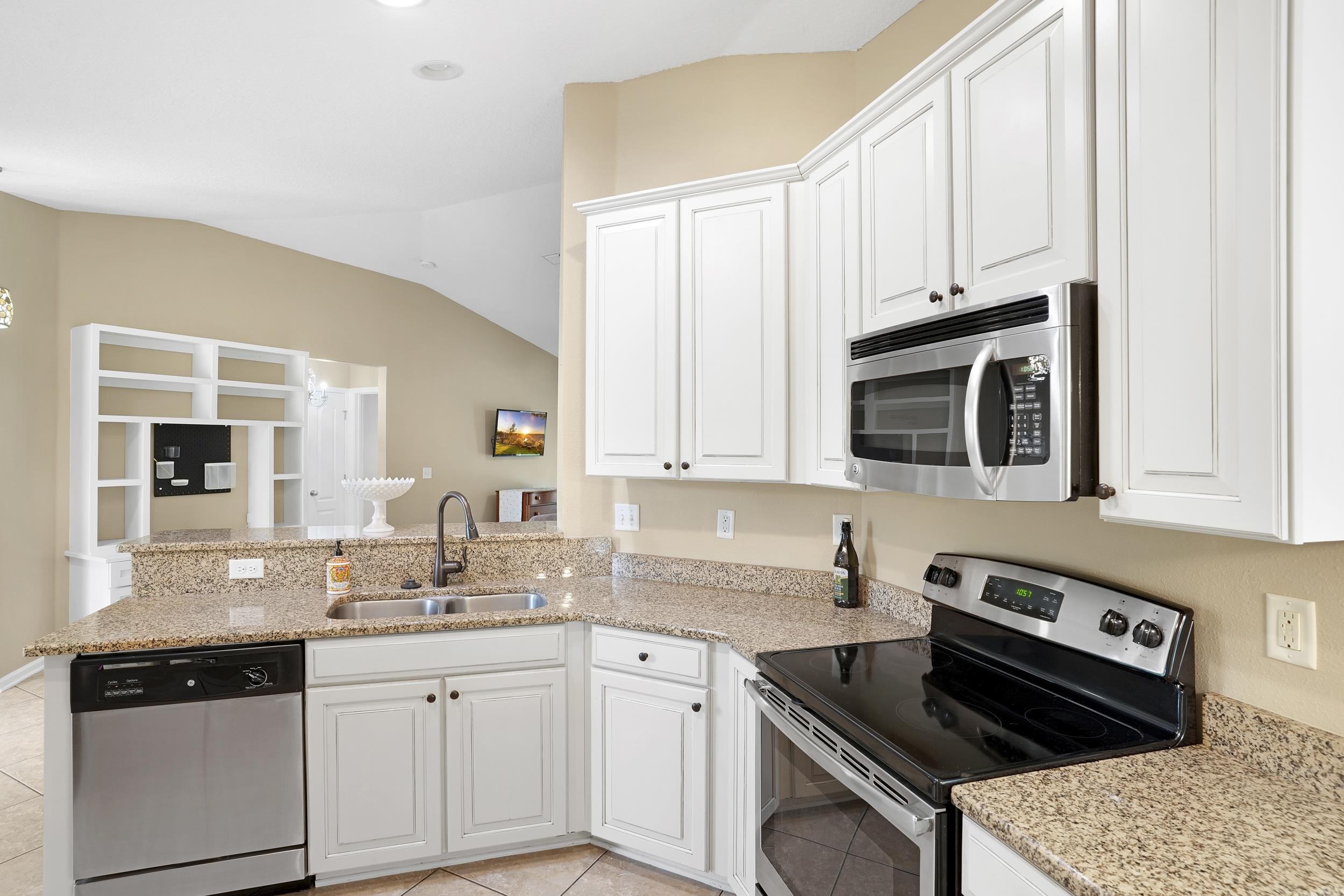 104 Patriot Ln