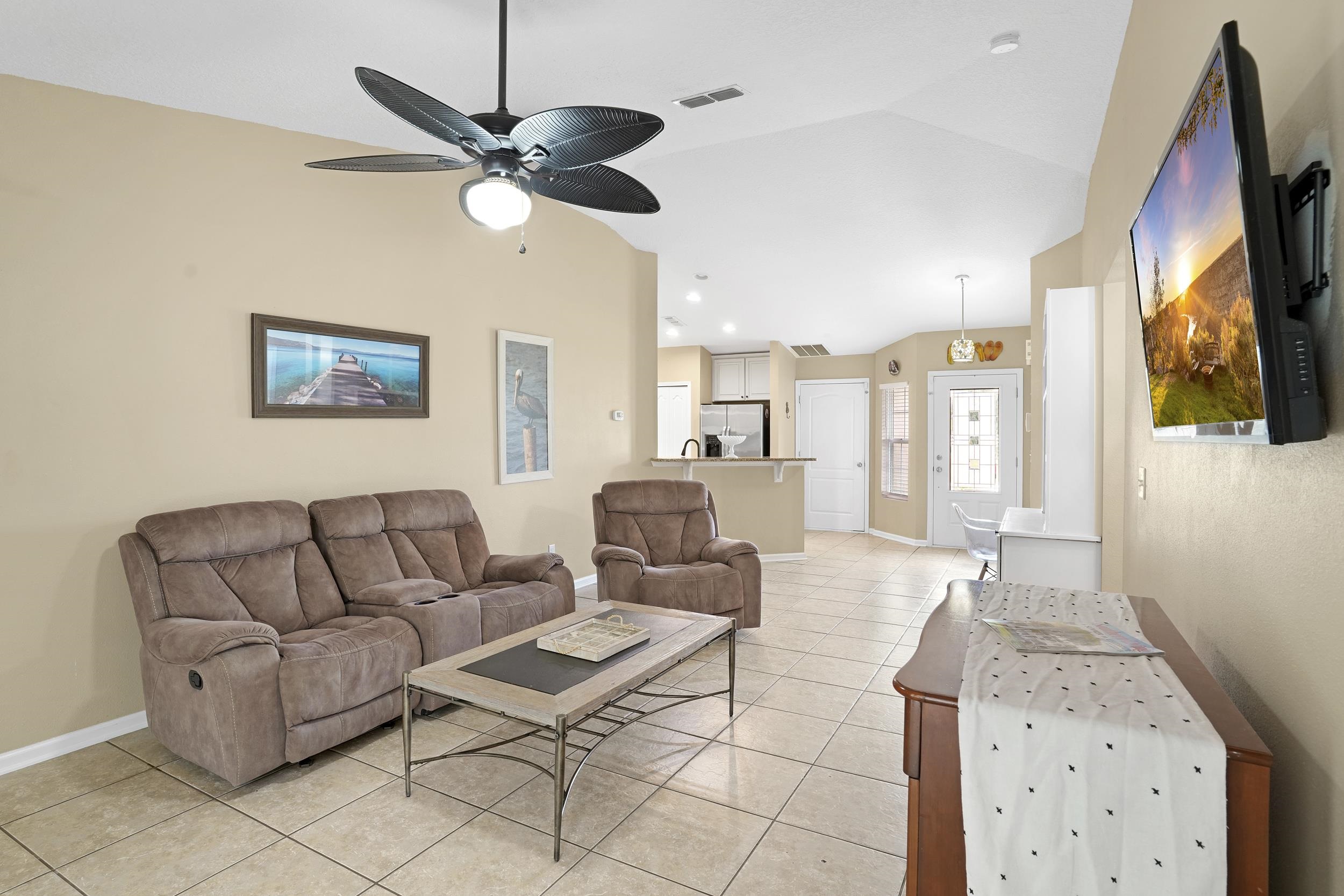 104 Patriot Ln