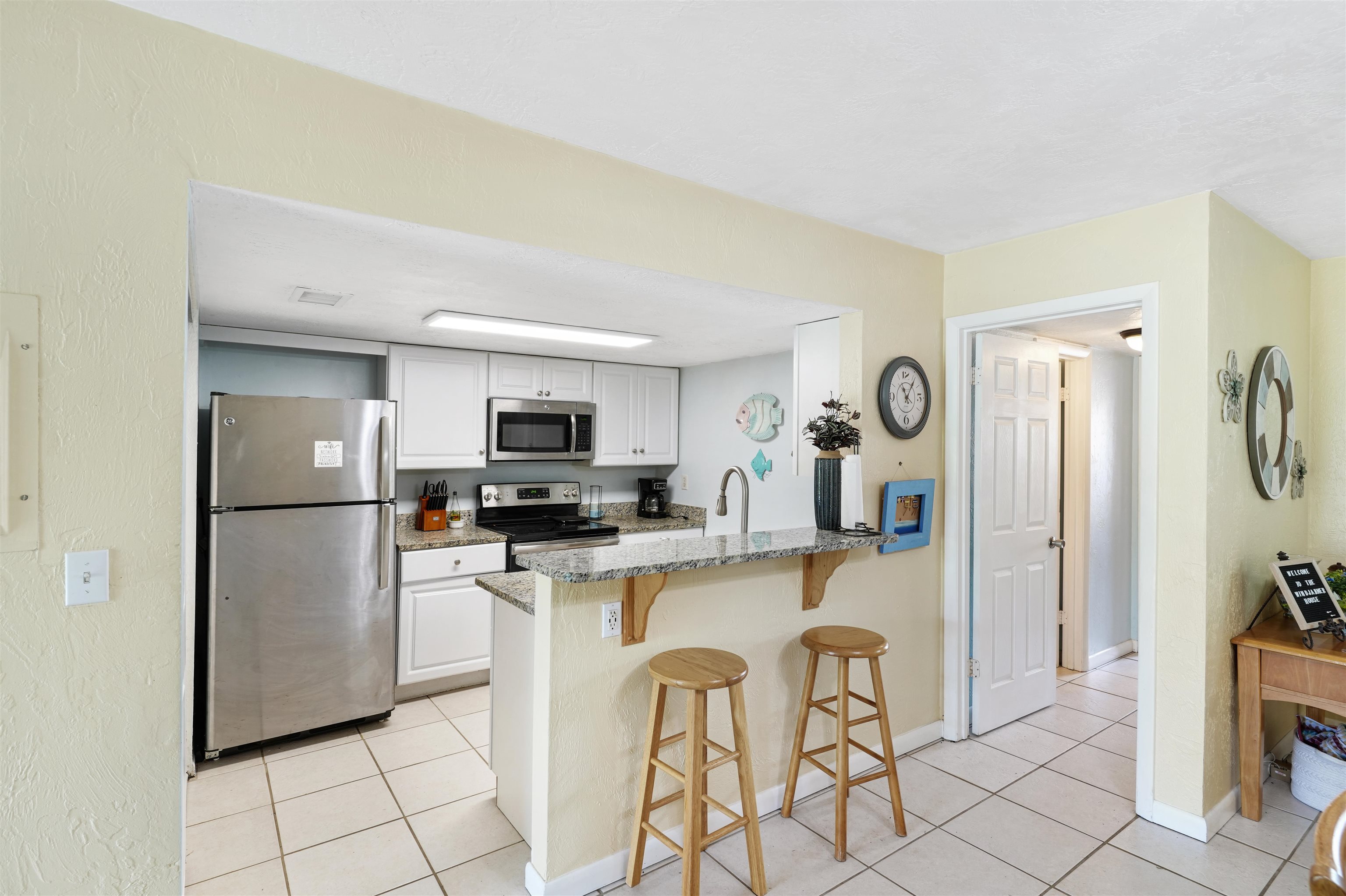 4003 Windjammer Ln