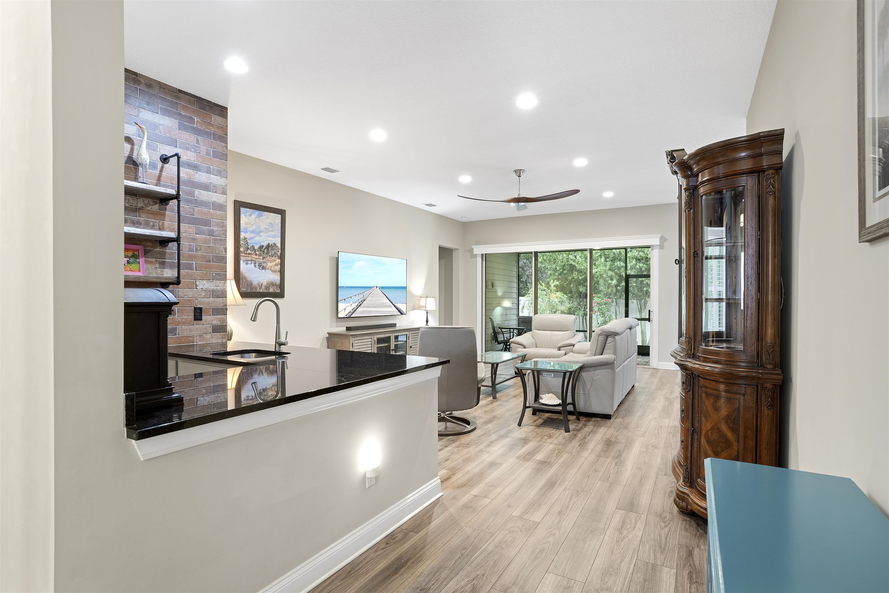 395 Pescado Dr