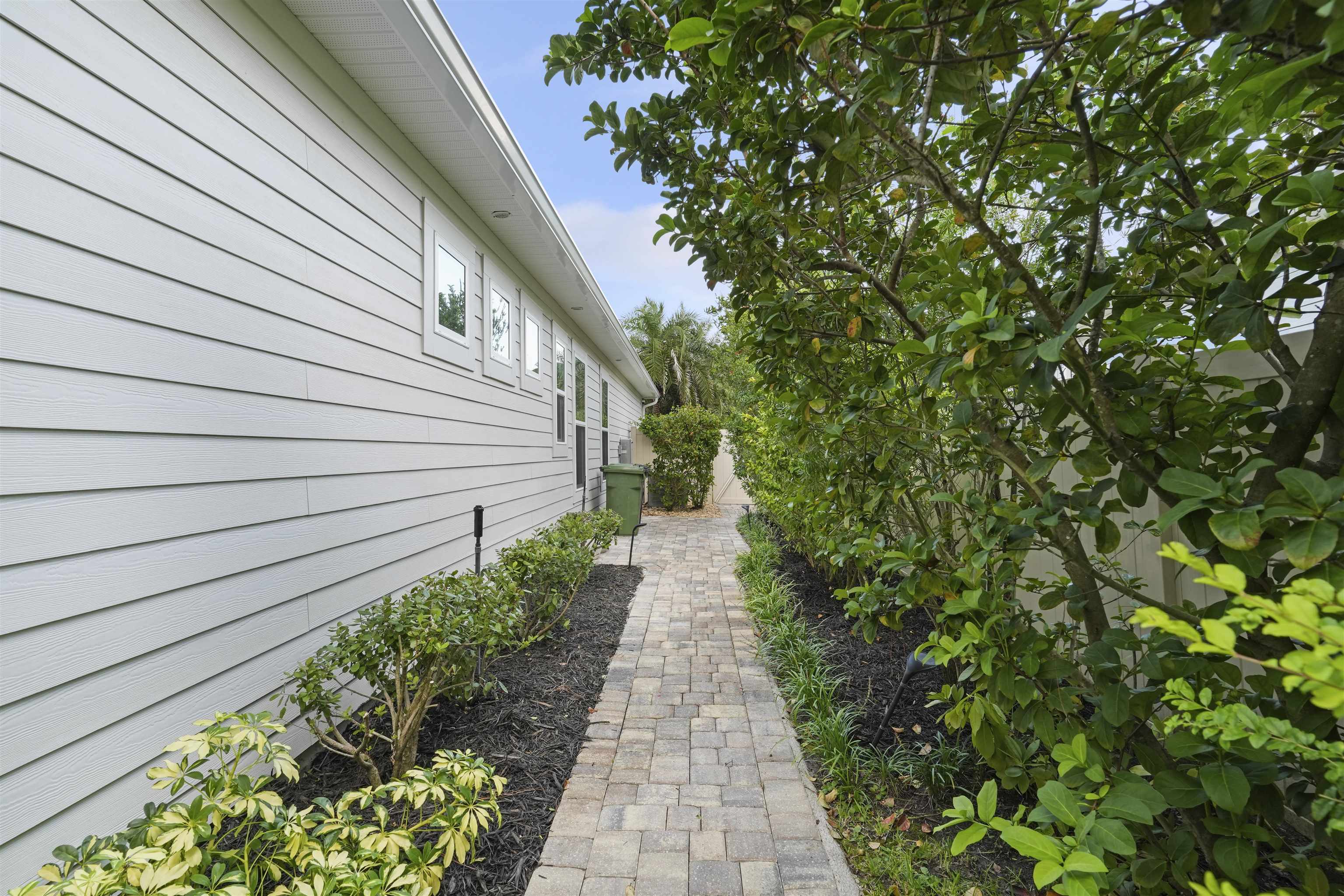 395 Pescado Dr