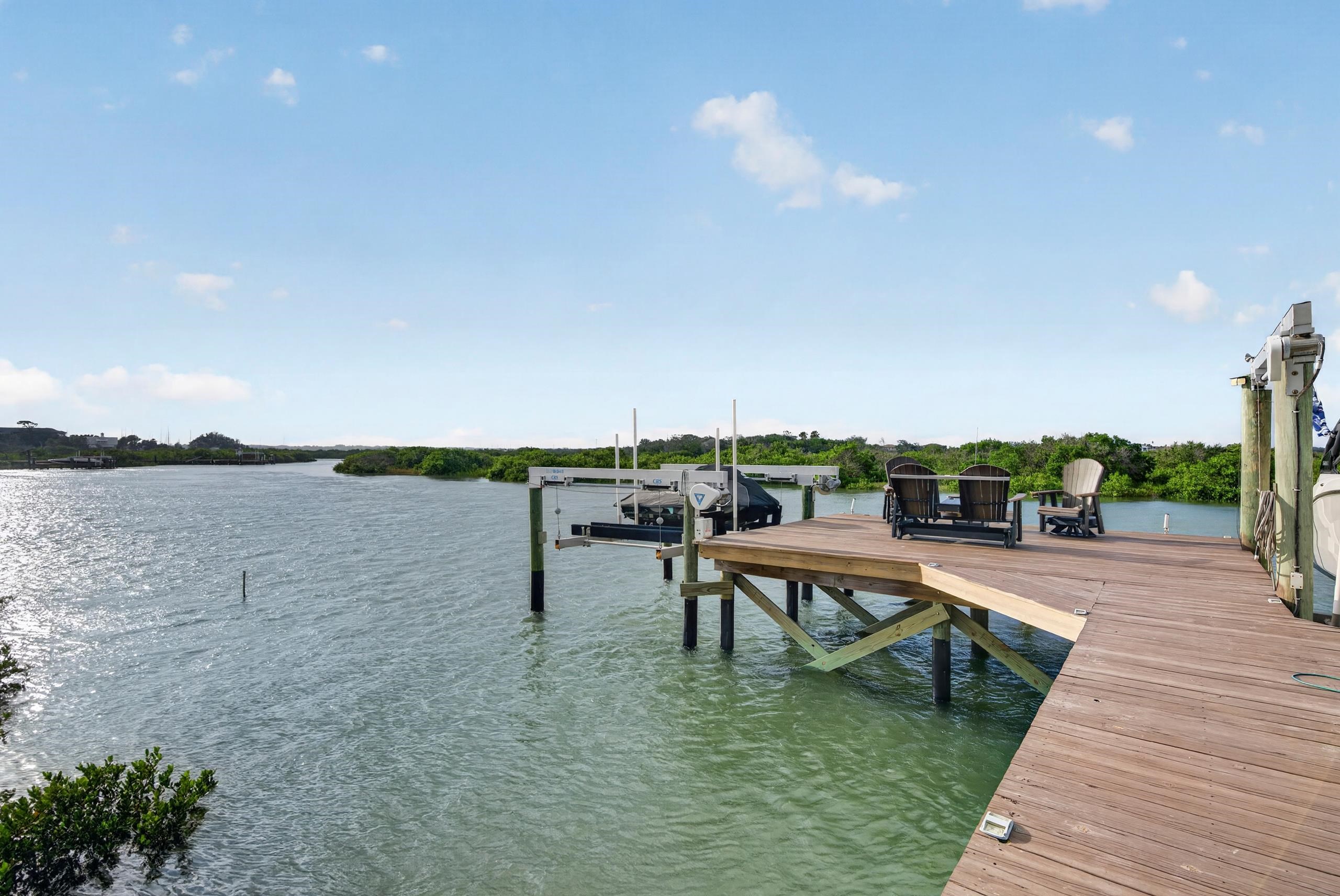 367 Five Island Dr