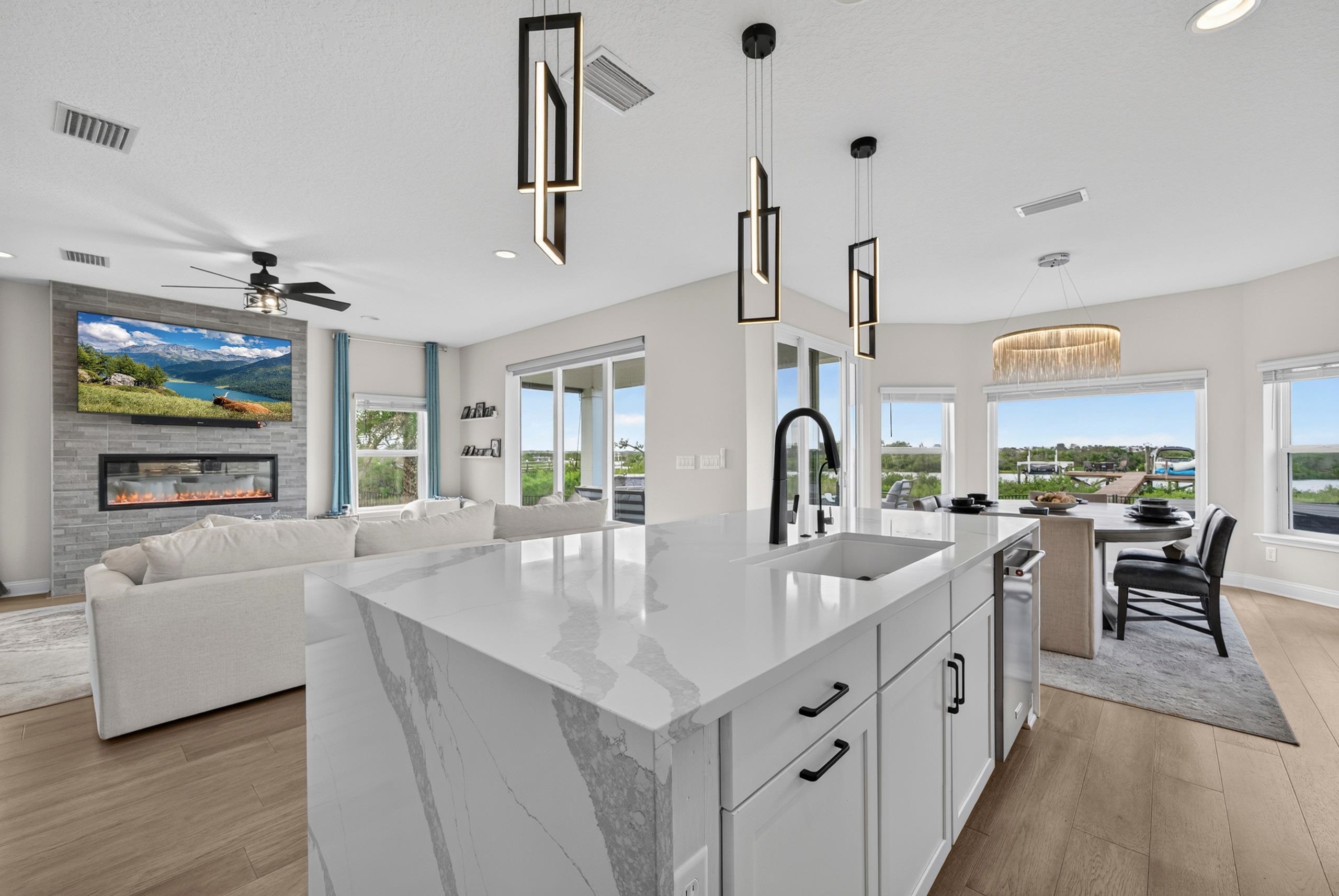 367 Five Island Dr