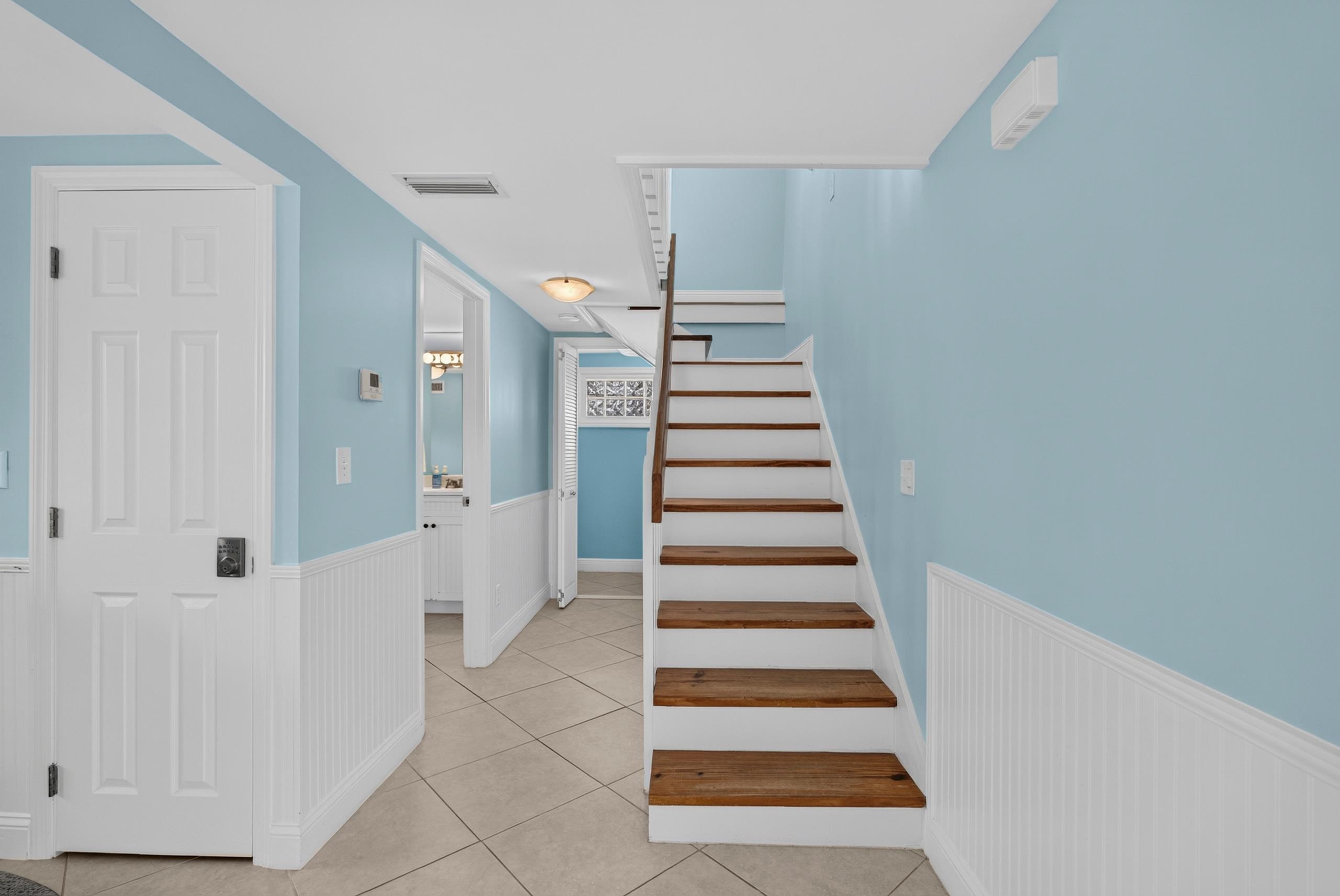 6896 A Ave