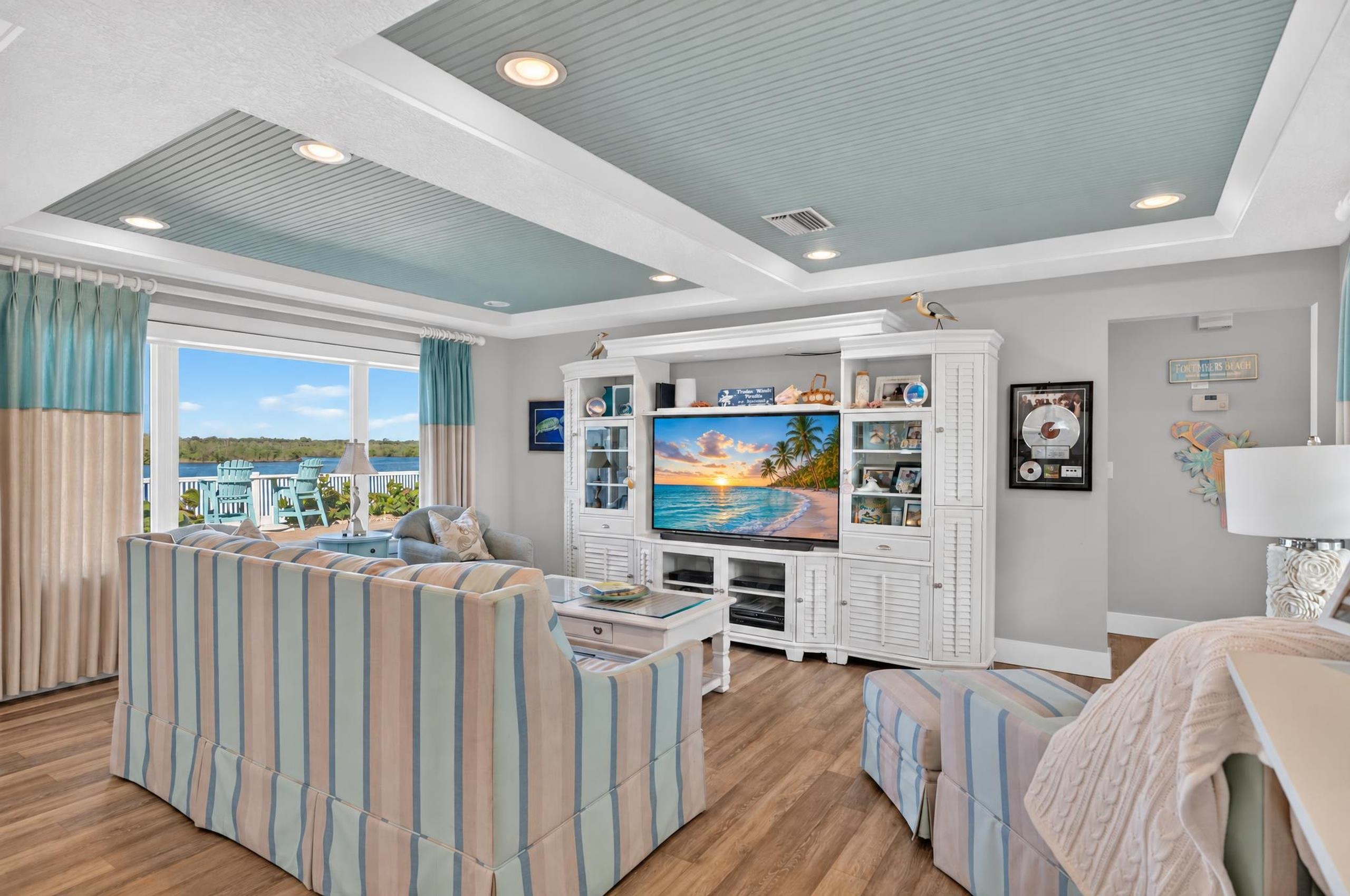 272 Ocean Palm Dr