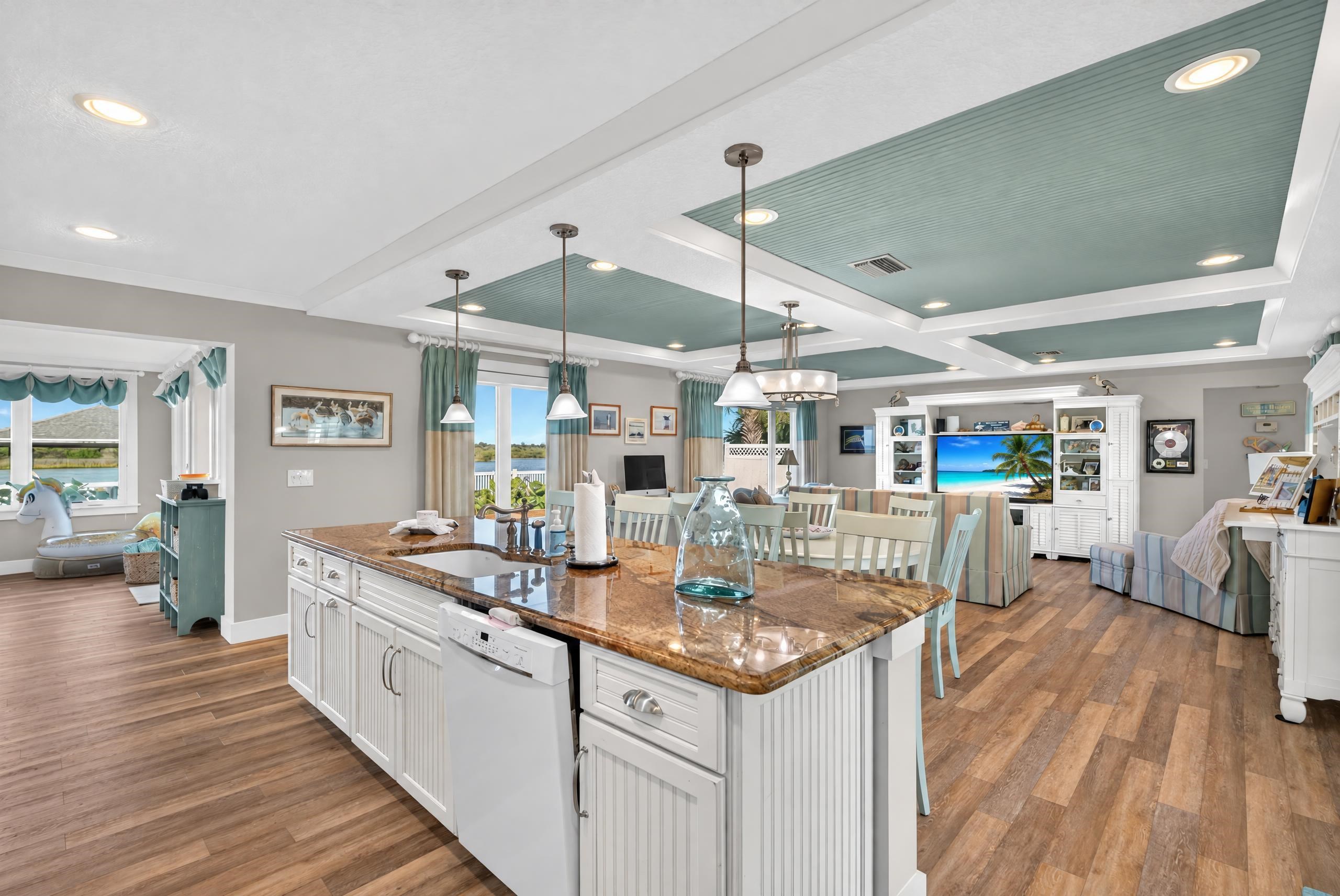 272 Ocean Palm Dr