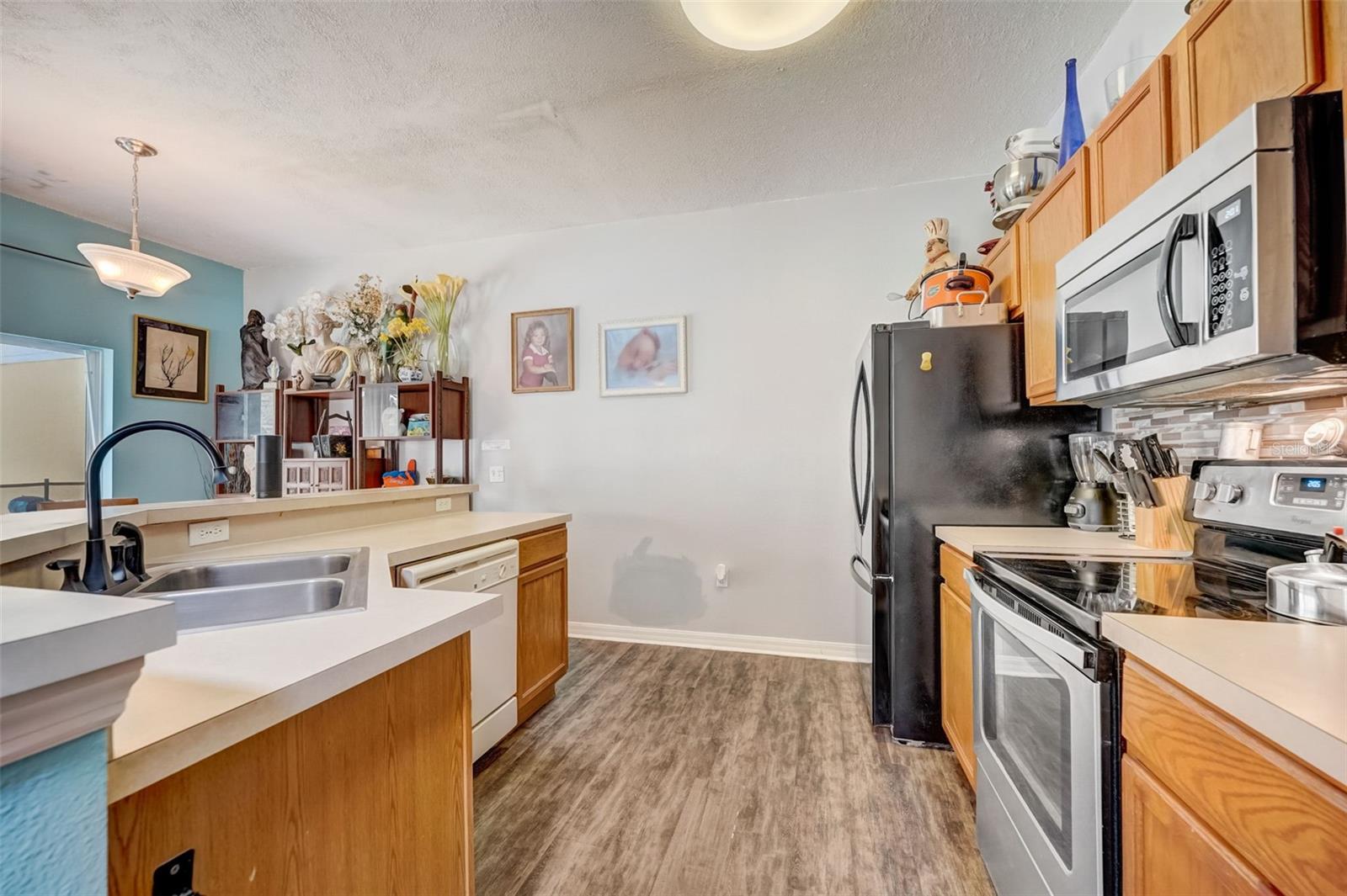 121 POMPANO BEACH DR