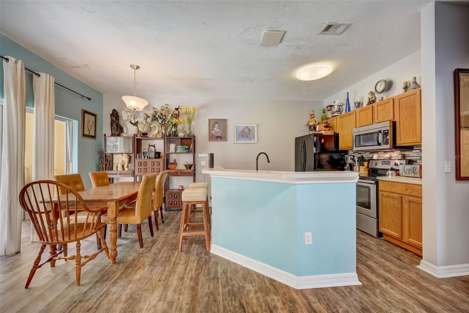 121 POMPANO BEACH DR