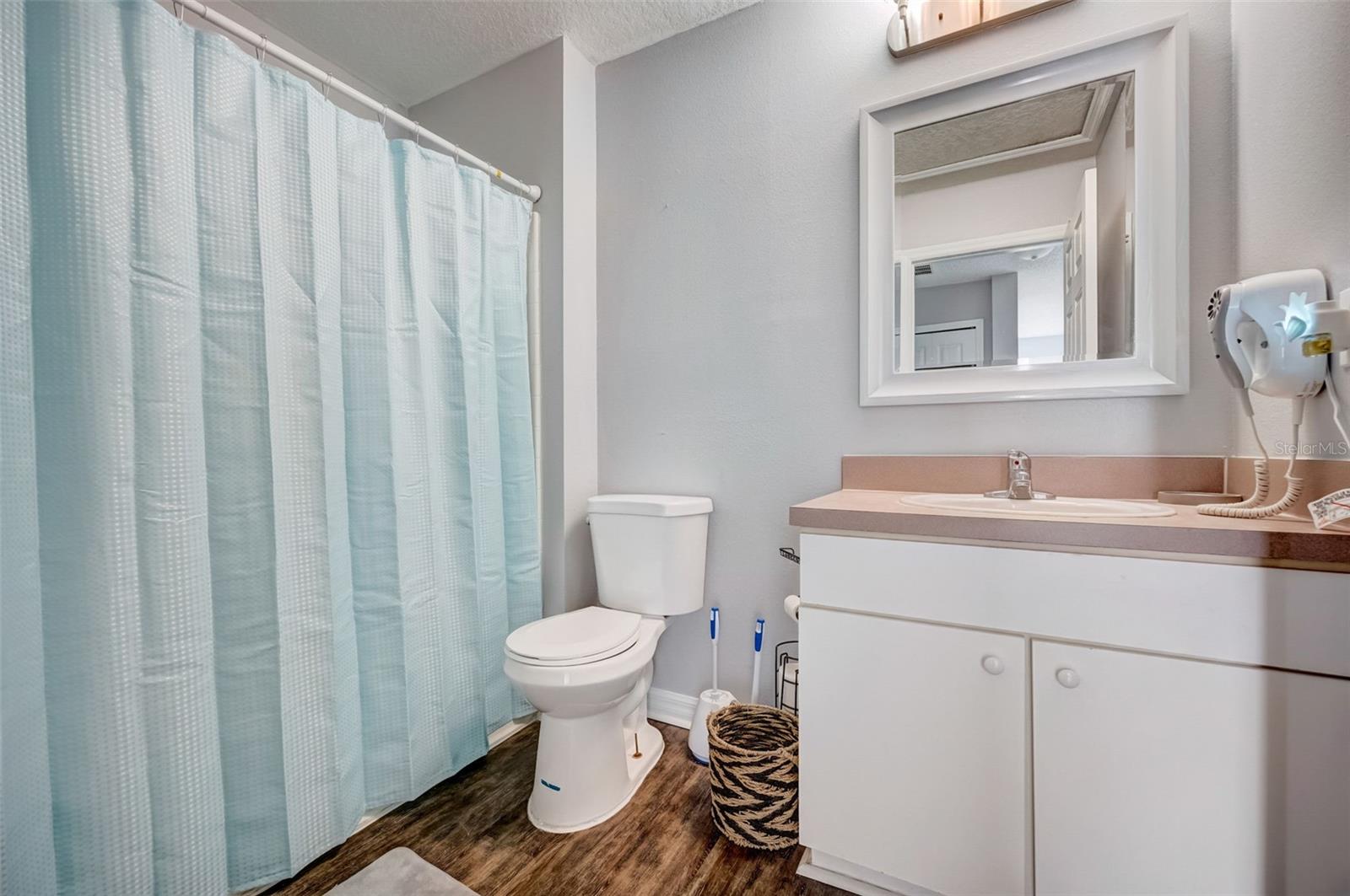 121 POMPANO BEACH DR