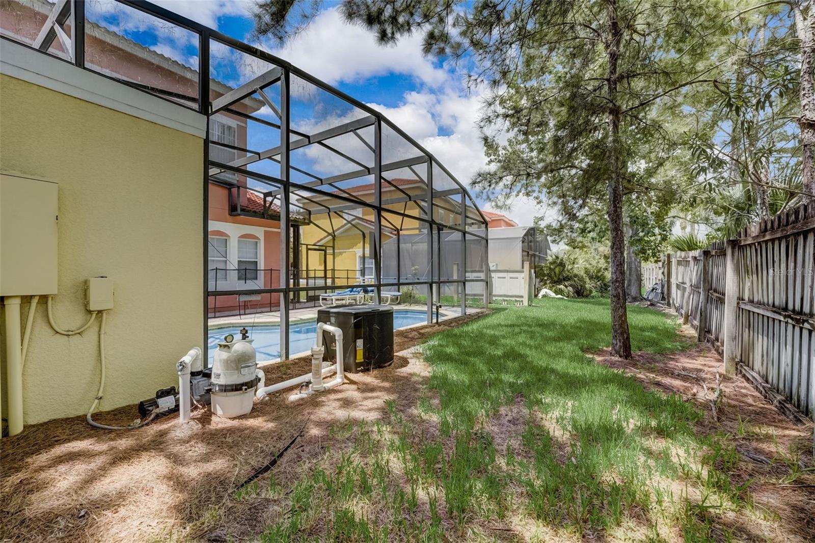 121 POMPANO BEACH DR