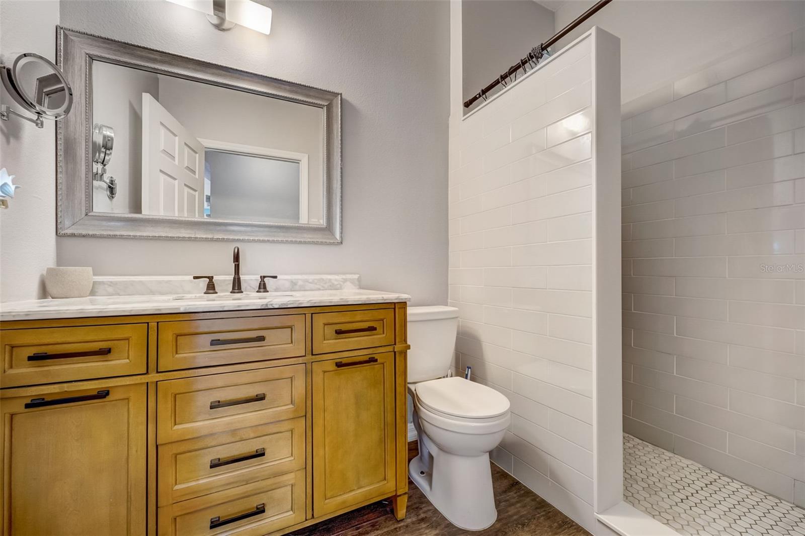 121 POMPANO BEACH DR