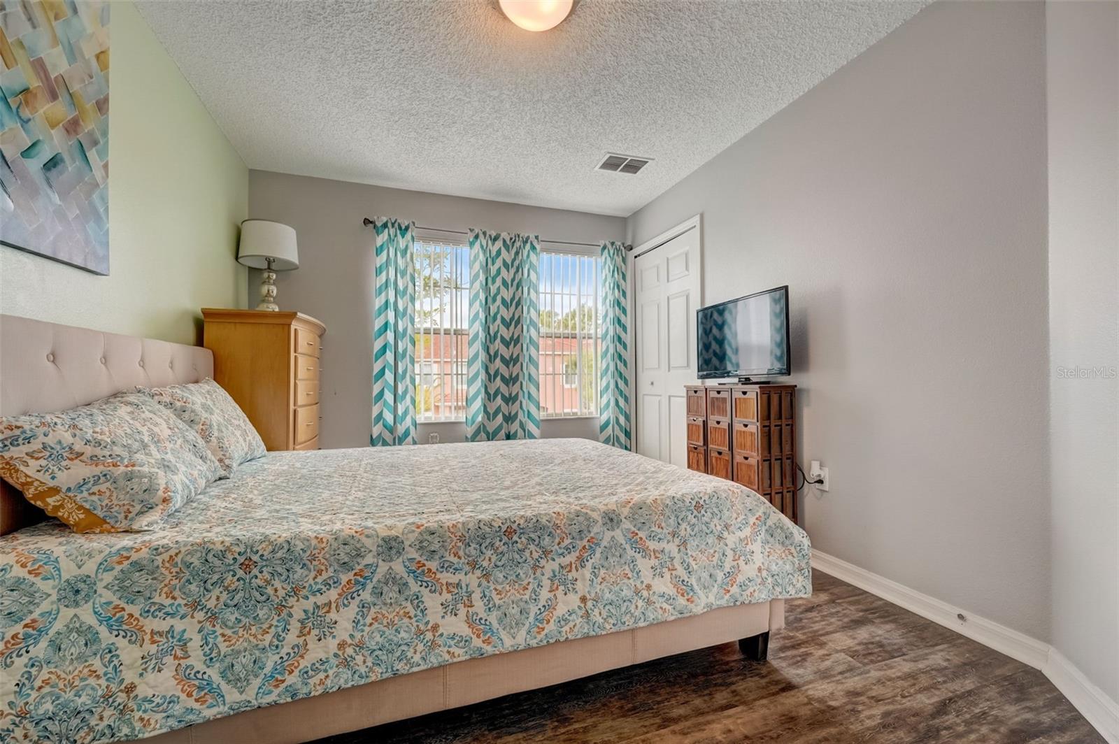 121 POMPANO BEACH DR