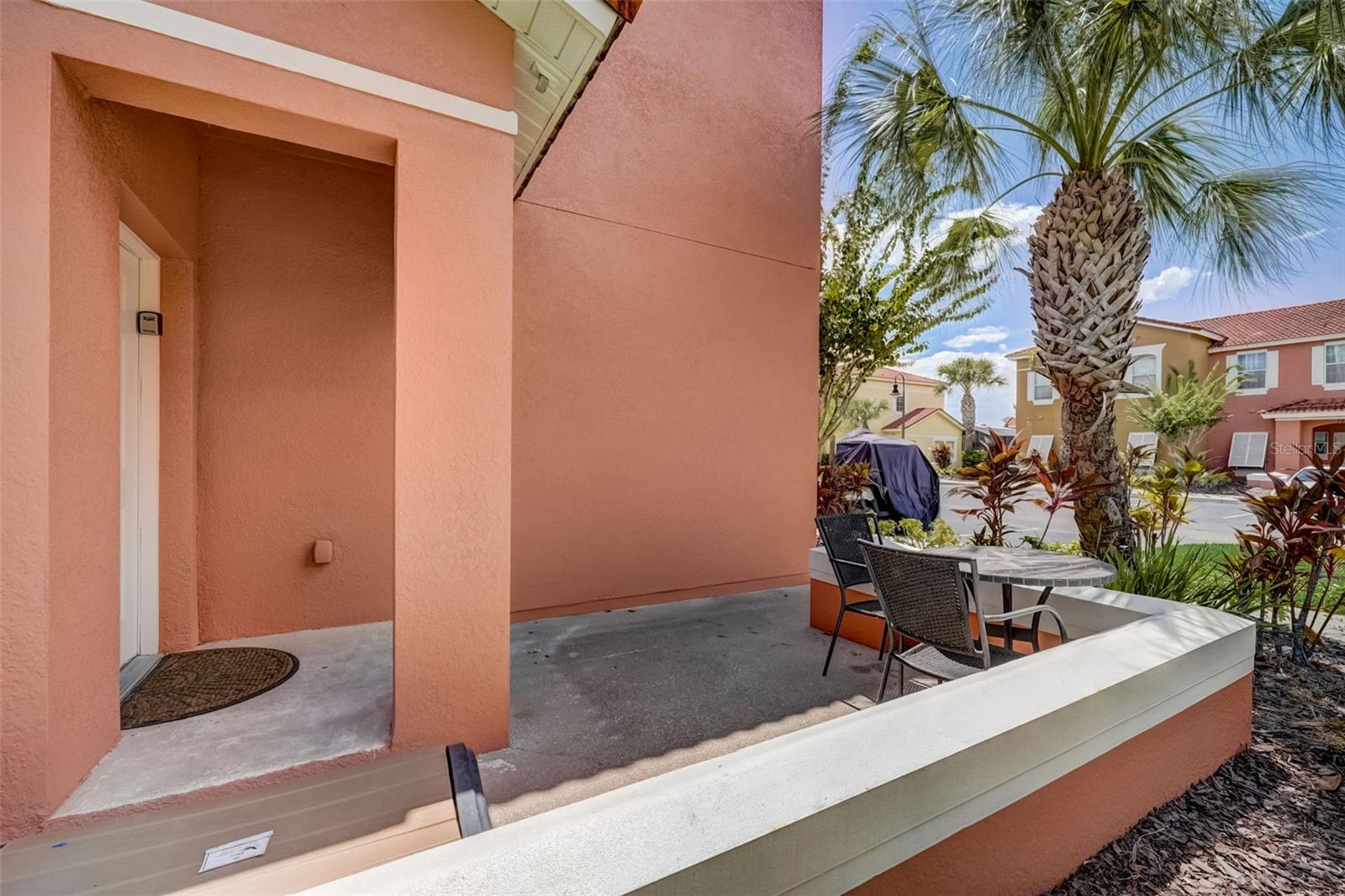 121 POMPANO BEACH DR