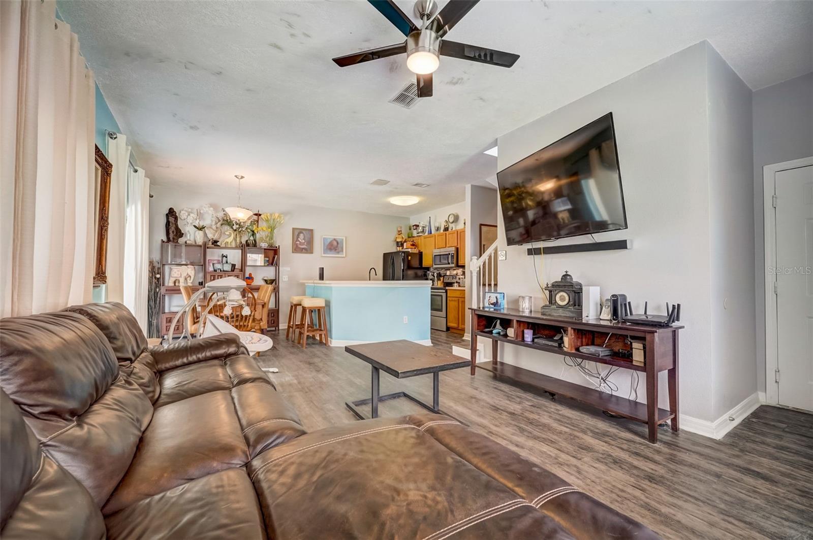 121 POMPANO BEACH DR