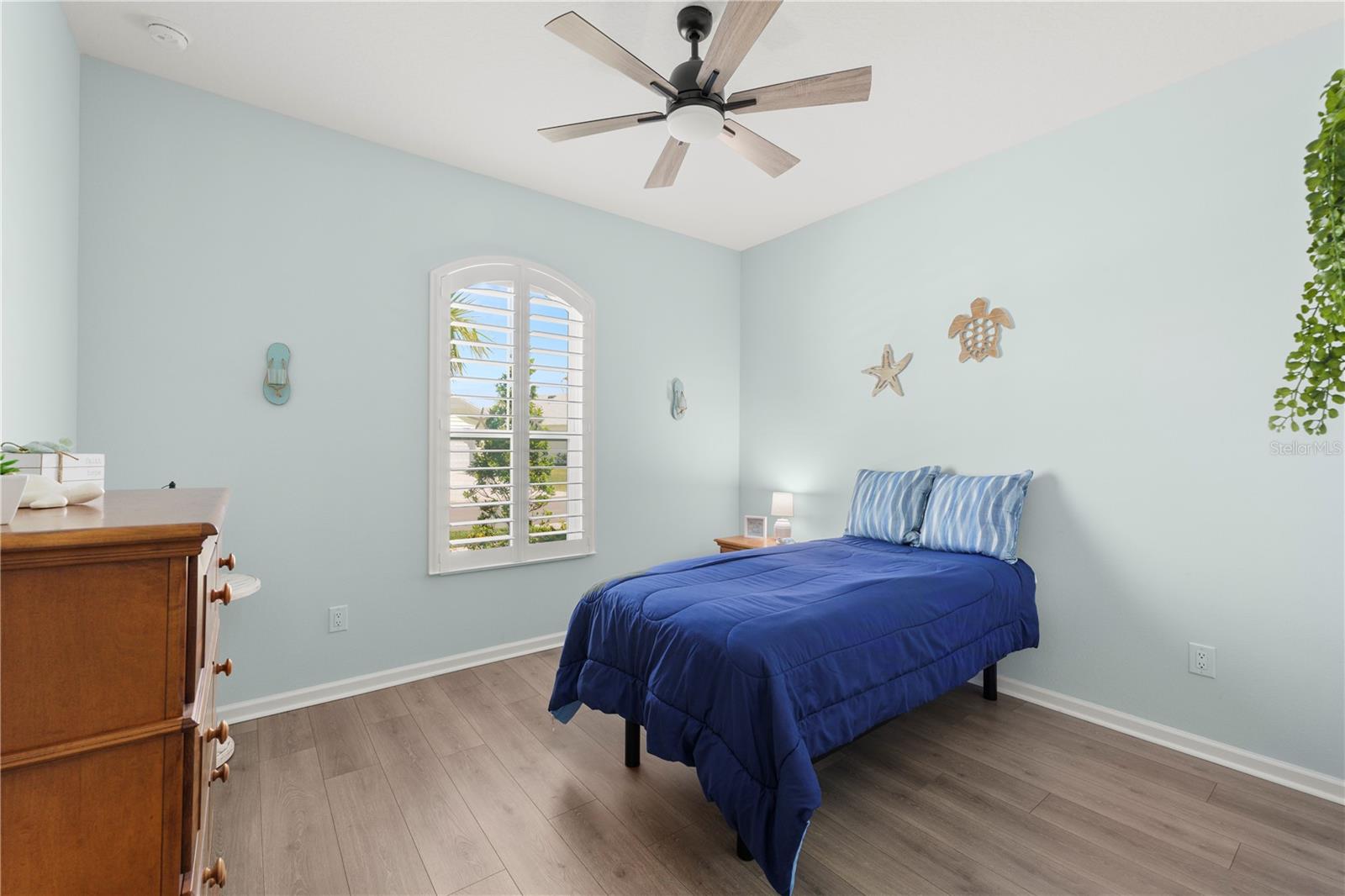 233 BLUE STARFISH PL