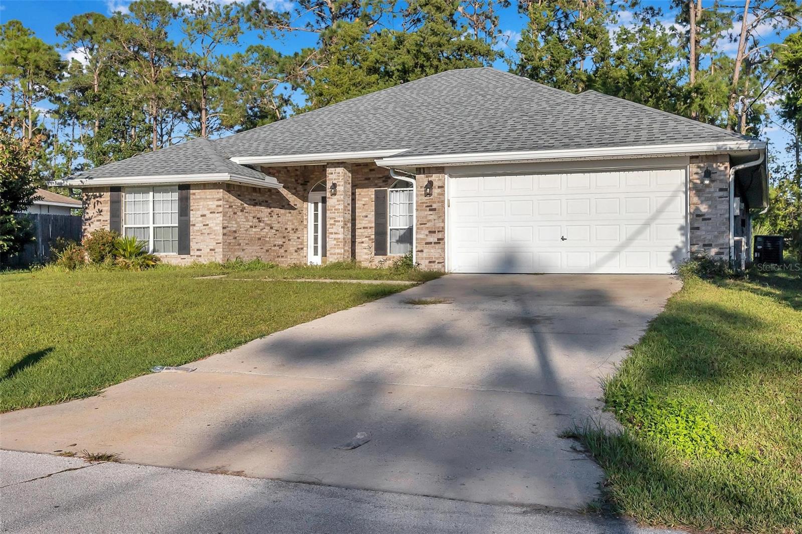 98 ROXBORO DR