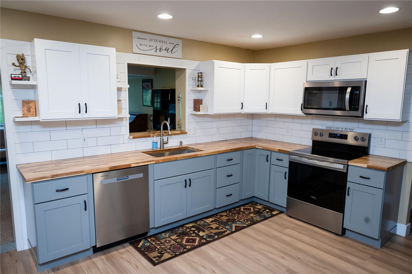 23816 OAK TREE DR